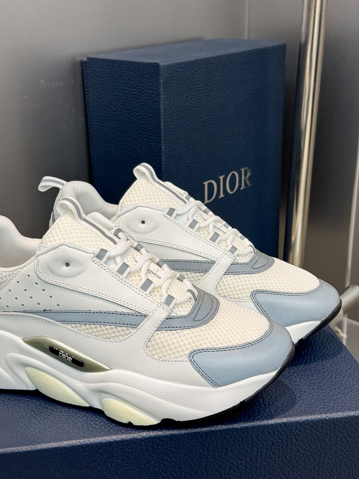 Dior B22 Sneakers - Technical Mesh and Calfskin Luxury Runners | Premium Retro Design 3SN231