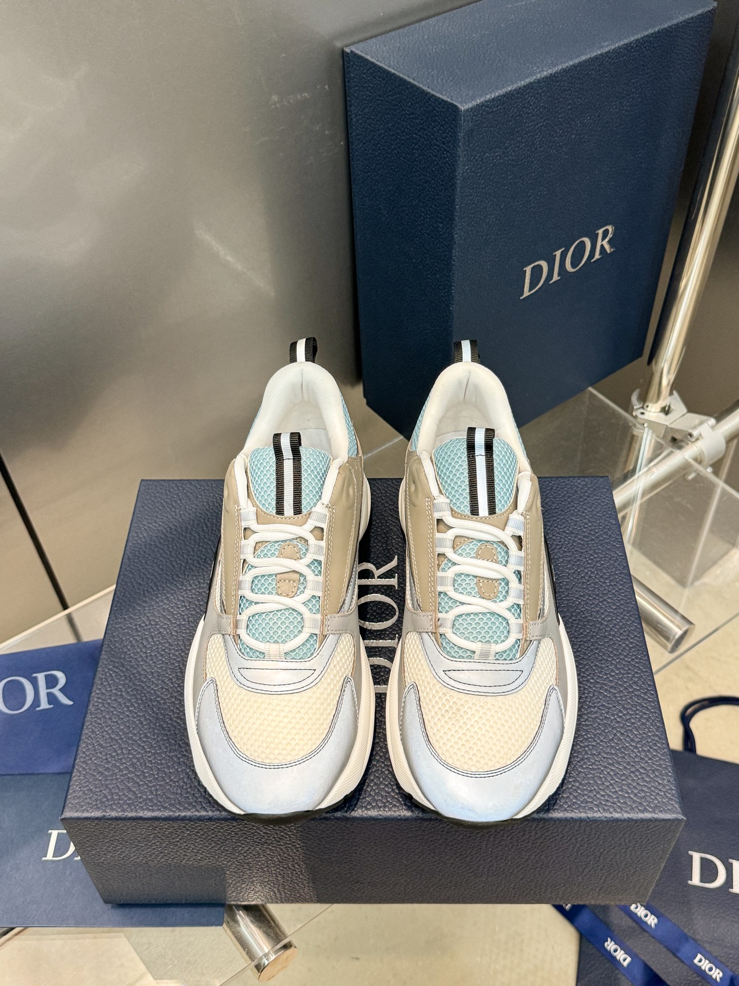 Dior B22 Sneakers - Technical Mesh and Calfskin Luxury Runners | Premium Retro Design 3SN231