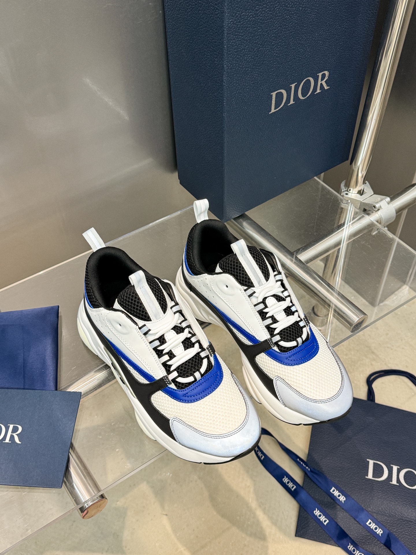 Dior B22 Sneakers - Technical Mesh and Calfskin Luxury Runners | Premium Retro Design 3SN231