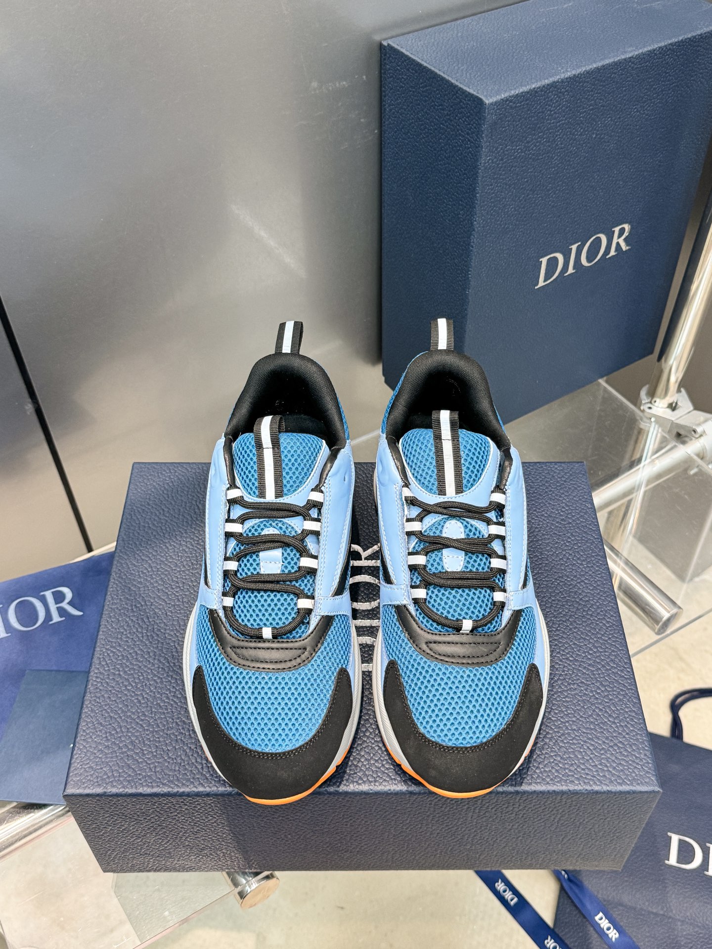 Dior B22 Sneakers - Technical Mesh and Calfskin Luxury Runners | Premium Retro Design 3SN231