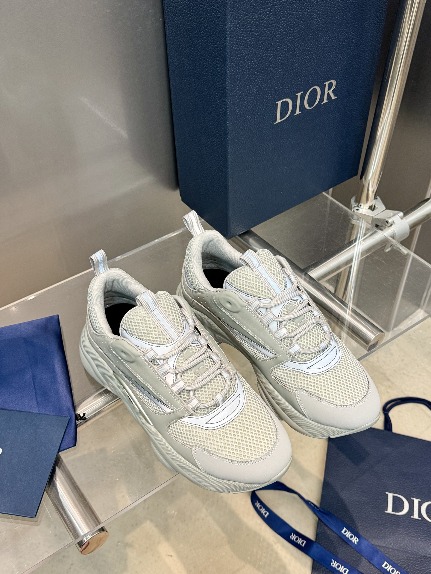 Dior B22 Sneakers - Technical Mesh and Calfskin Luxury Runners | Premium Retro Design 3SN231