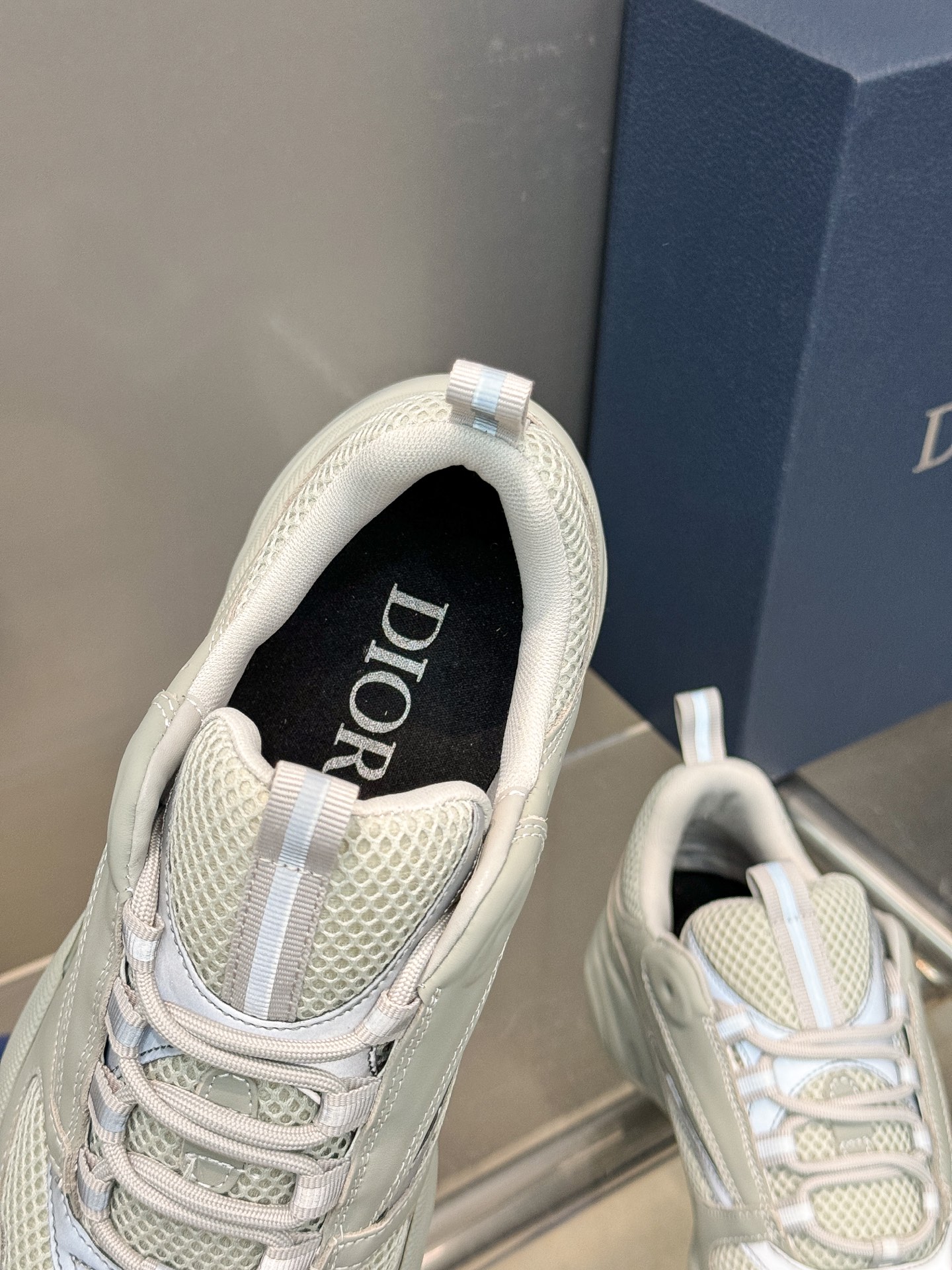 Dior B22 Sneakers - Technical Mesh and Calfskin Luxury Runners | Premium Retro Design 3SN231