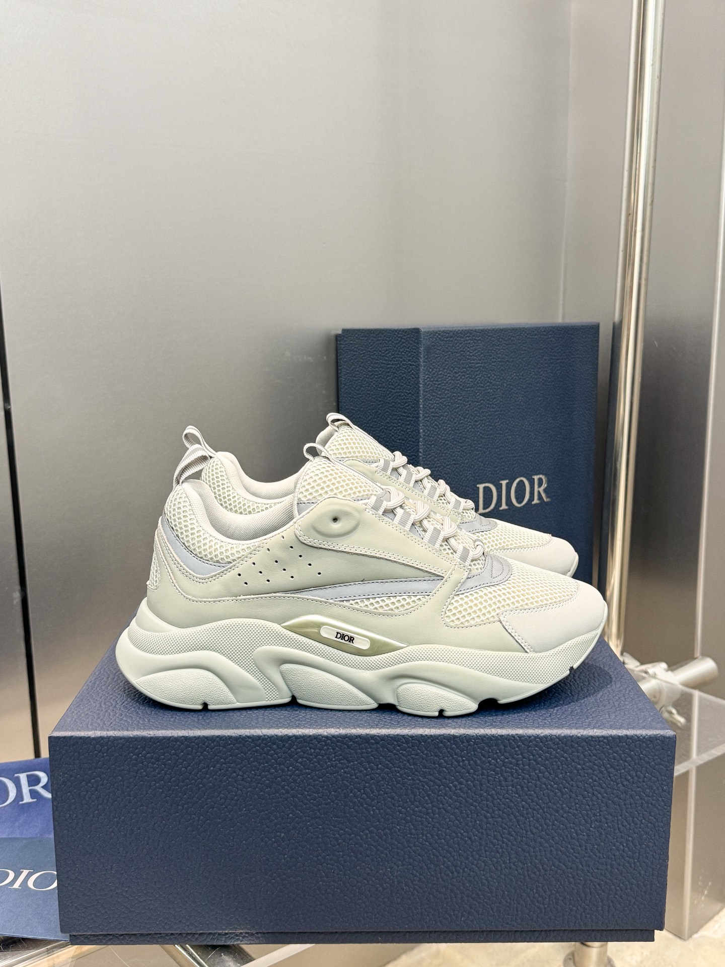 Dior B22 Sneakers - Technical Mesh and Calfskin Luxury Runners | Premium Retro Design 3SN231