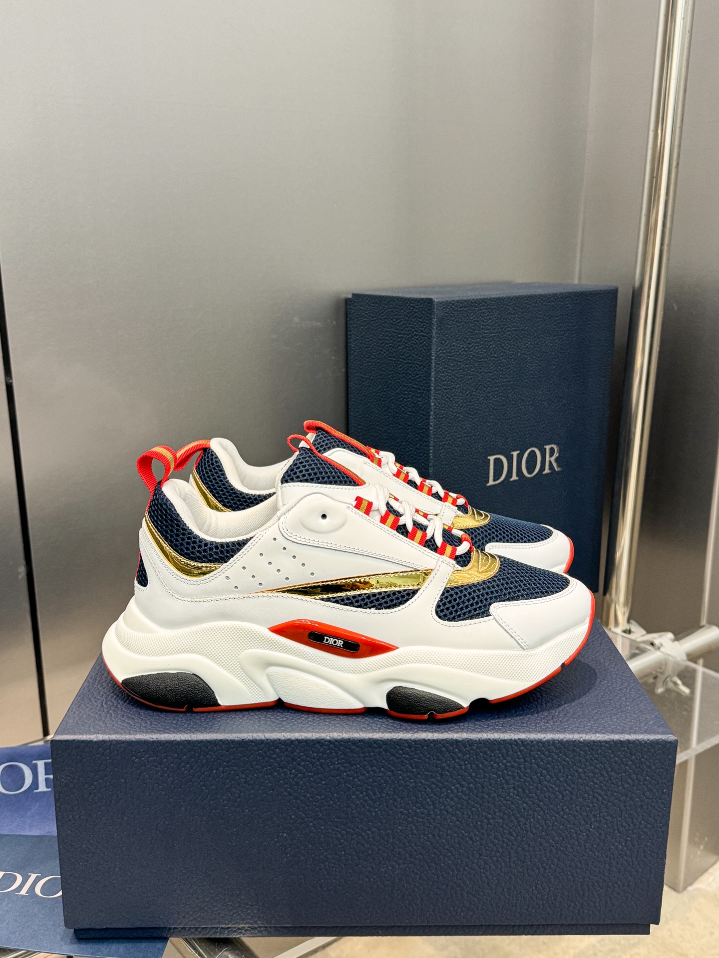Dior B22 Sneakers - Technical Mesh and Calfskin Luxury Runners | Premium Retro Design 3SN231