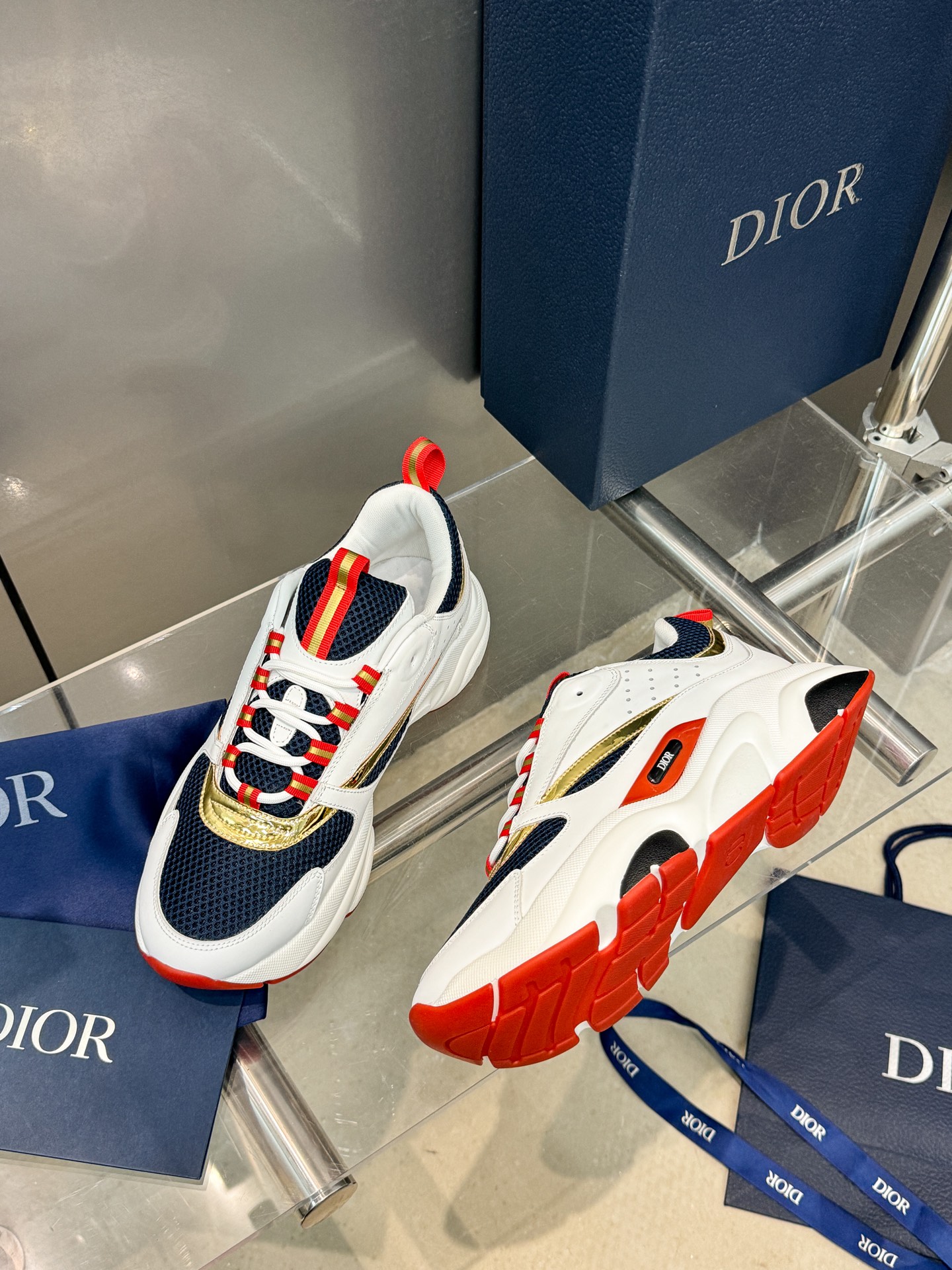 Dior B22 Sneakers - Technical Mesh and Calfskin Luxury Runners | Premium Retro Design 3SN231