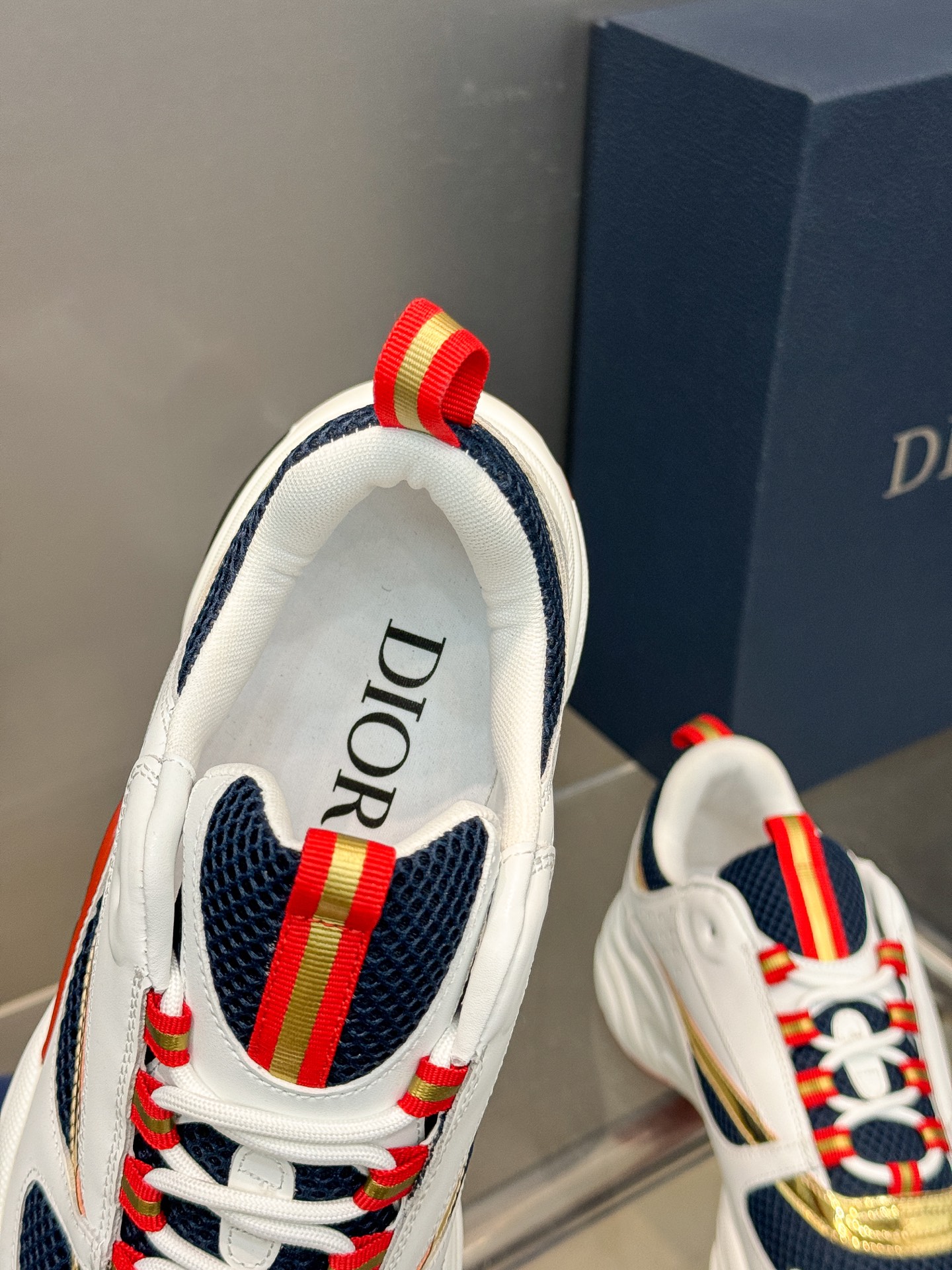 Dior B22 Sneakers - Technical Mesh and Calfskin Luxury Runners | Premium Retro Design 3SN231
