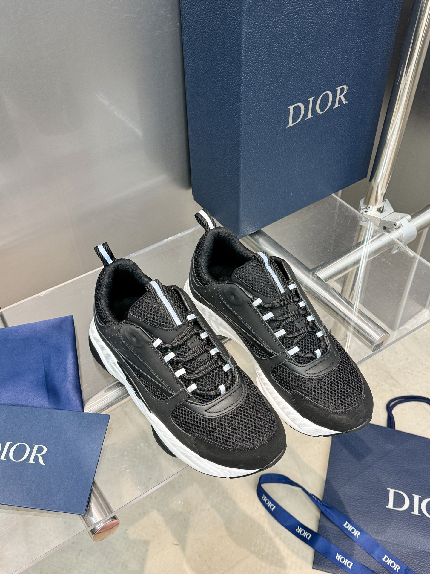 Dior B22 Sneakers - Technical Mesh and Calfskin Luxury Runners | Premium Retro Design 3SN231