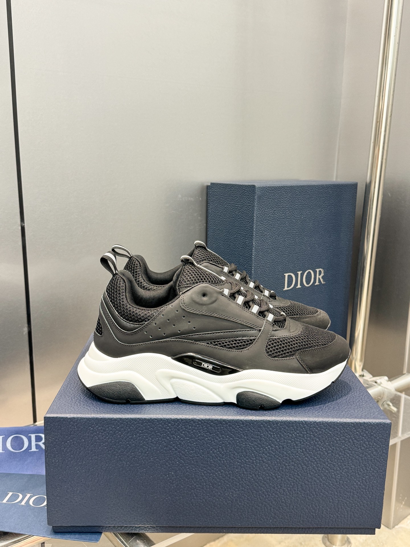 Dior B22 Sneakers - Technical Mesh and Calfskin Luxury Runners | Premium Retro Design 3SN231