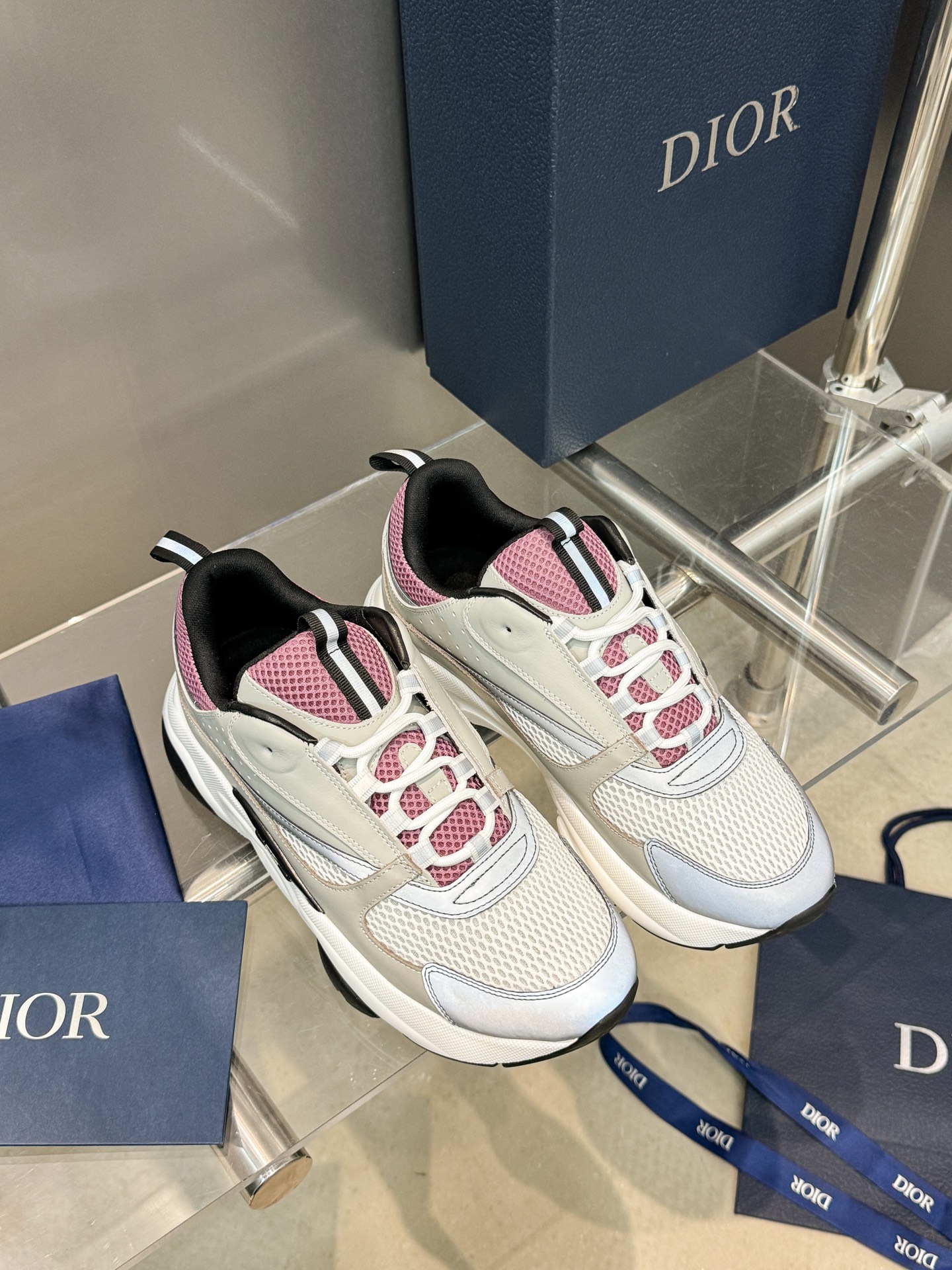 Dior B22 Sneakers - Technical Mesh and Calfskin Luxury Runners | Premium Retro Design 3SN231