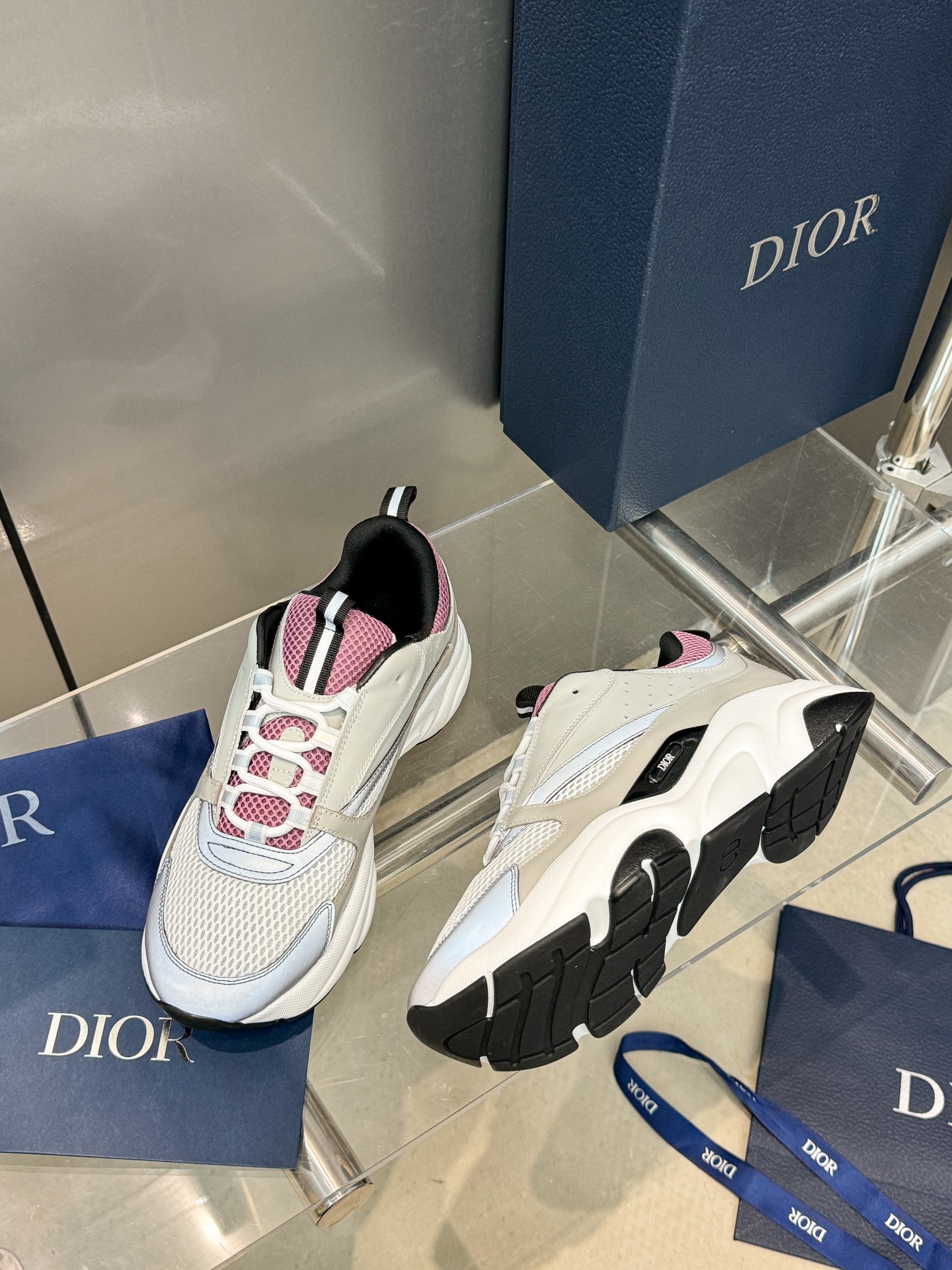 Dior B22 Sneakers - Technical Mesh and Calfskin Luxury Runners | Premium Retro Design 3SN231