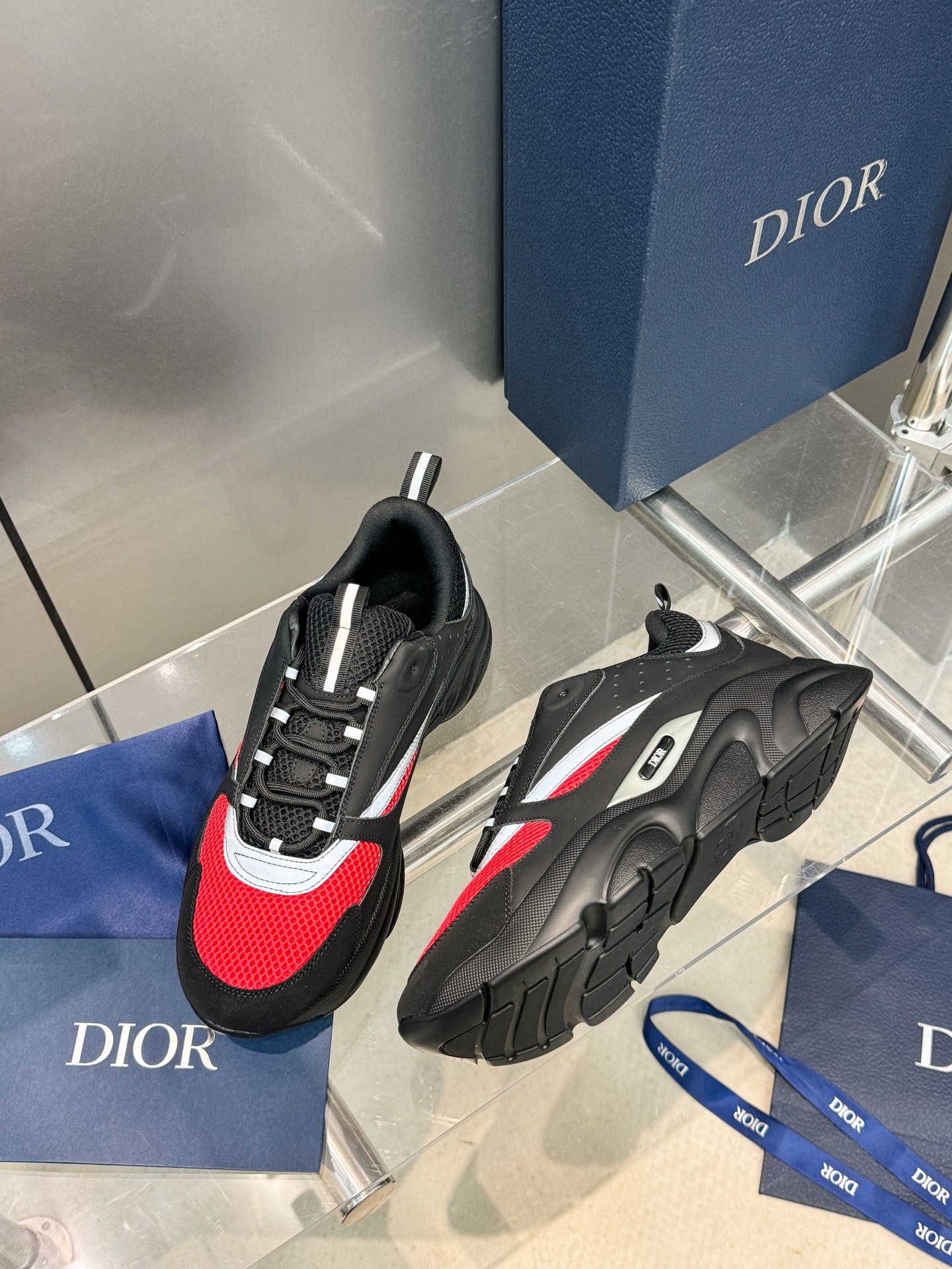 Dior B22 Sneakers - Technical Mesh and Calfskin Luxury Runners | Premium Retro Design 3SN231