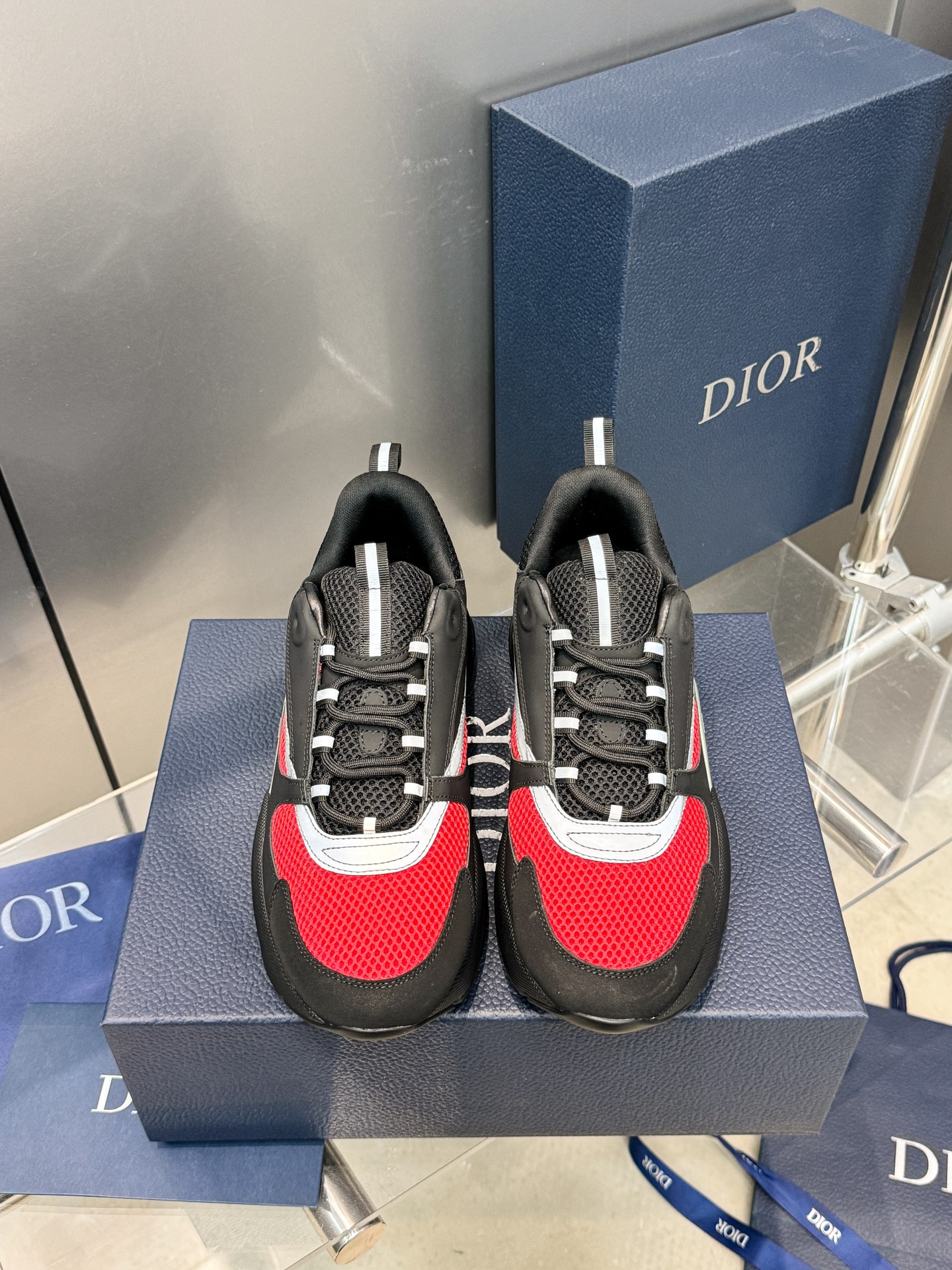Dior B22 Sneakers - Technical Mesh and Calfskin Luxury Runners | Premium Retro Design 3SN231