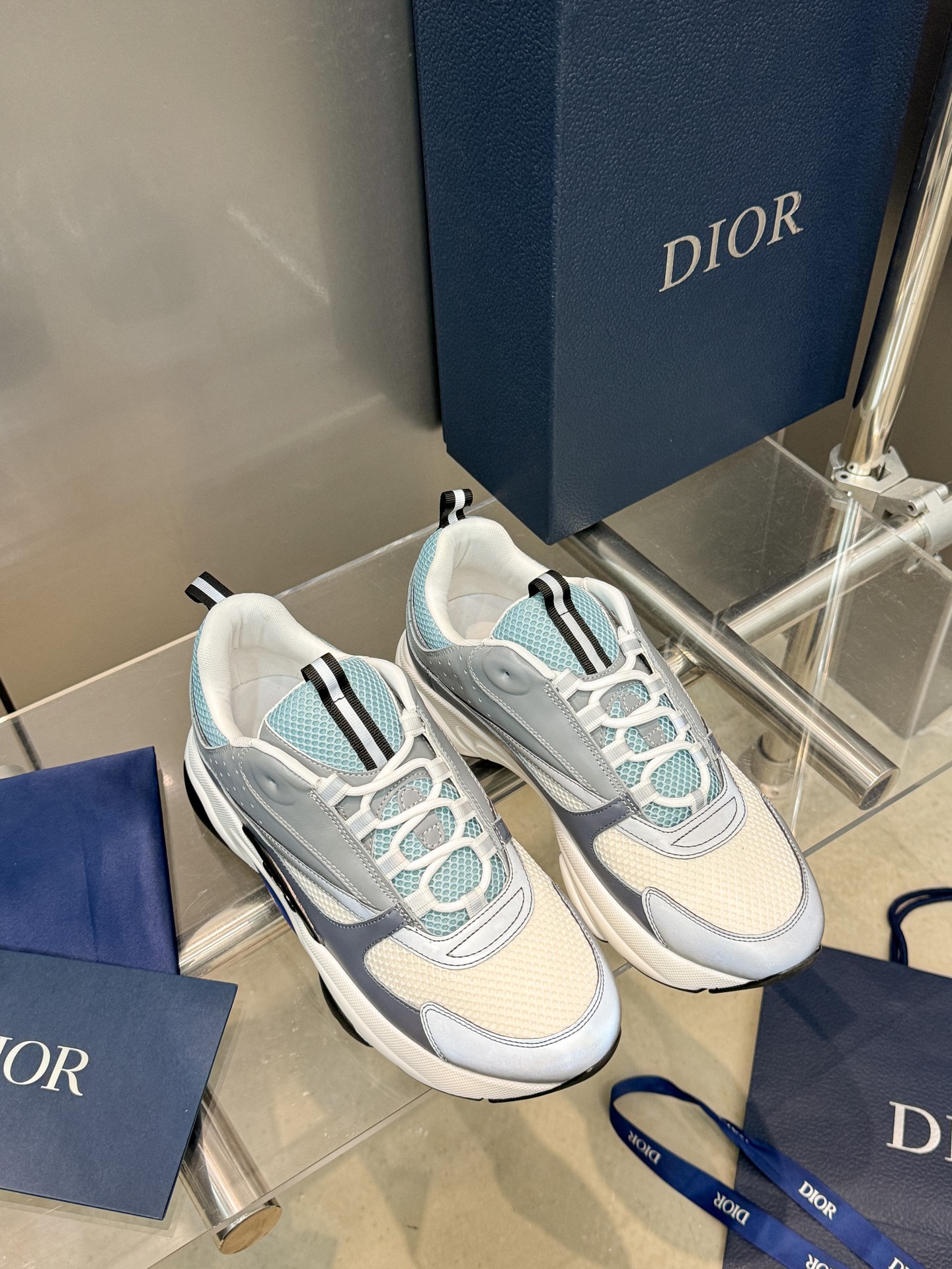 Dior B22 Sneakers - Technical Mesh and Calfskin Luxury Runners | Premium Retro Design 3SN231