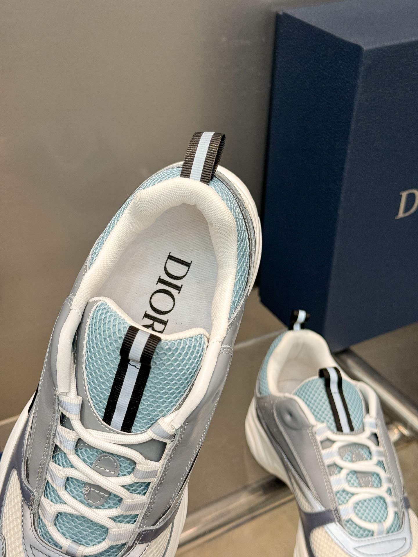 Dior B22 Sneakers - Technical Mesh and Calfskin Luxury Runners | Premium Retro Design 3SN231
