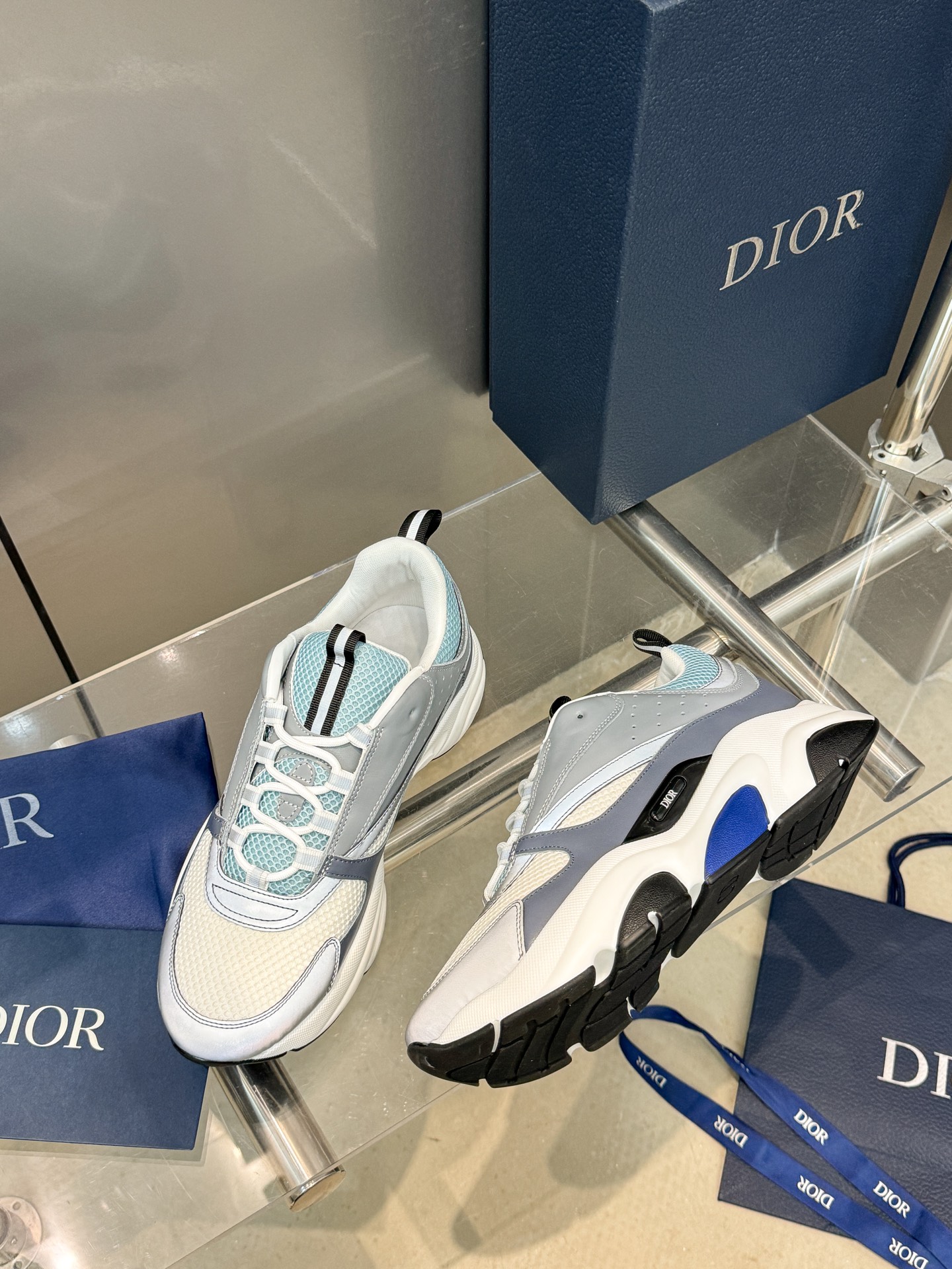 Dior B22 Sneakers - Technical Mesh and Calfskin Luxury Runners | Premium Retro Design 3SN231