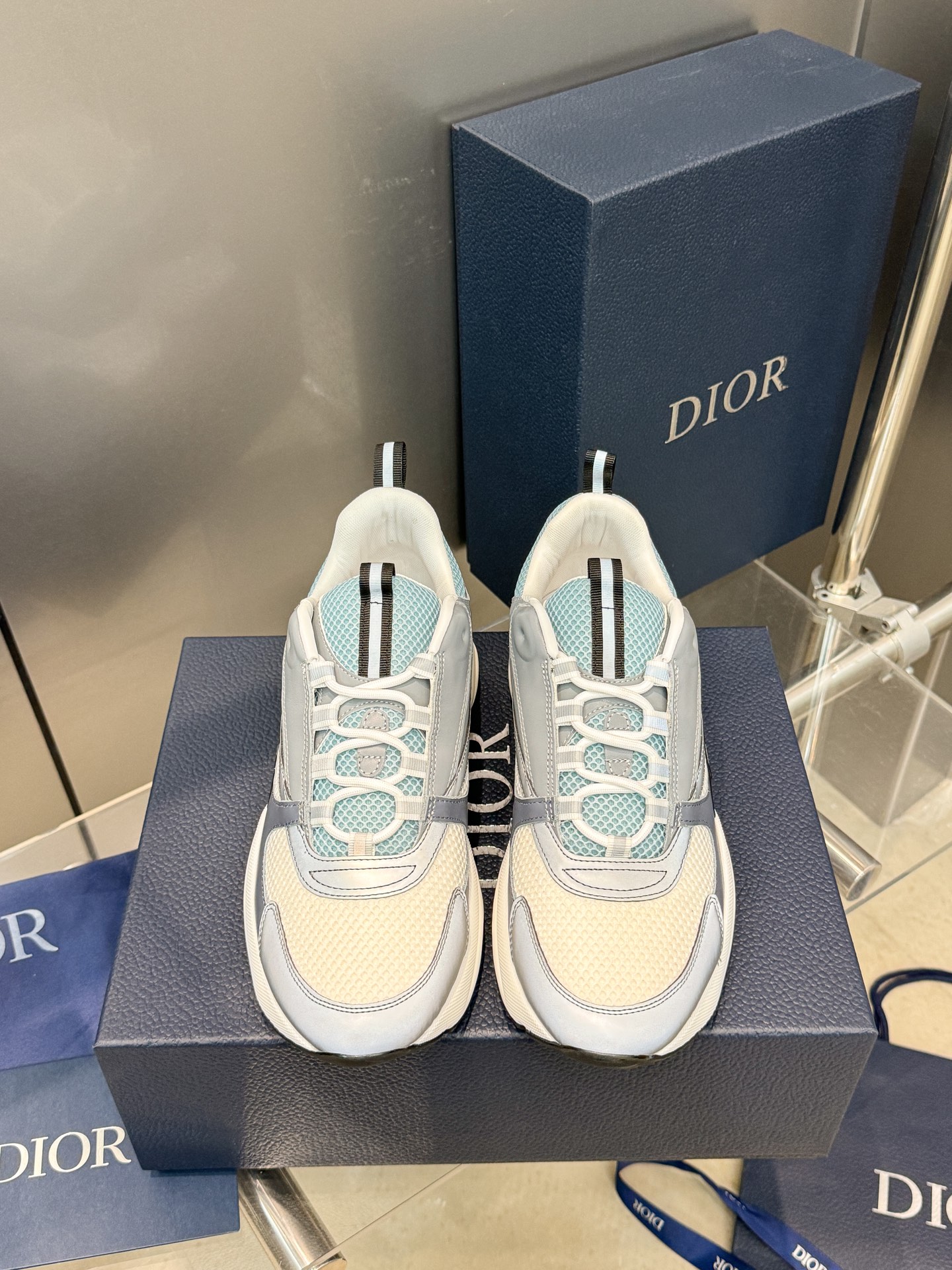 Dior B22 Sneakers - Technical Mesh and Calfskin Luxury Runners | Premium Retro Design 3SN231