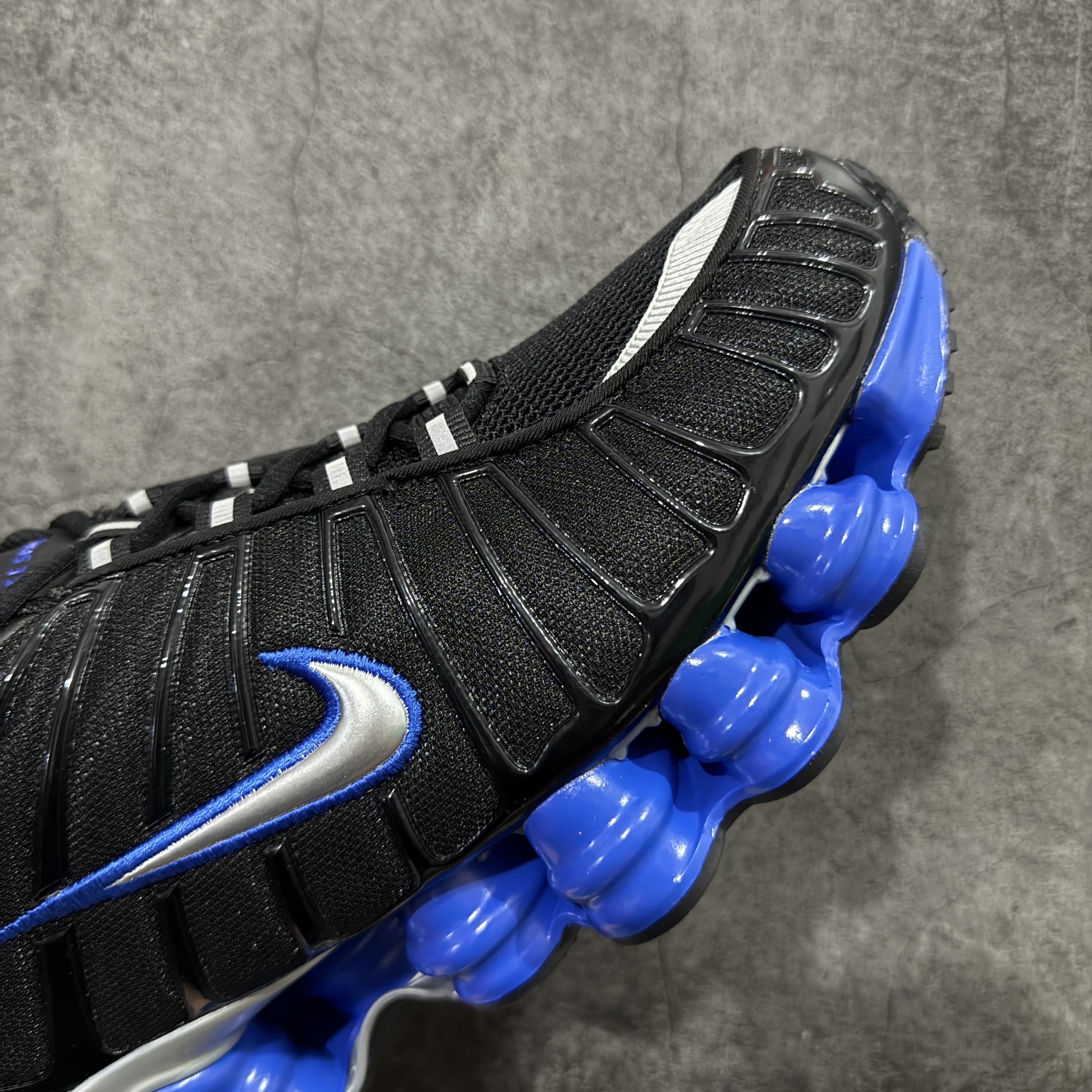 Nike Shox TL  全掌气柱缓震 休闲 运动跑鞋  男鞋 波鞋 黑蓝 CN0151-004