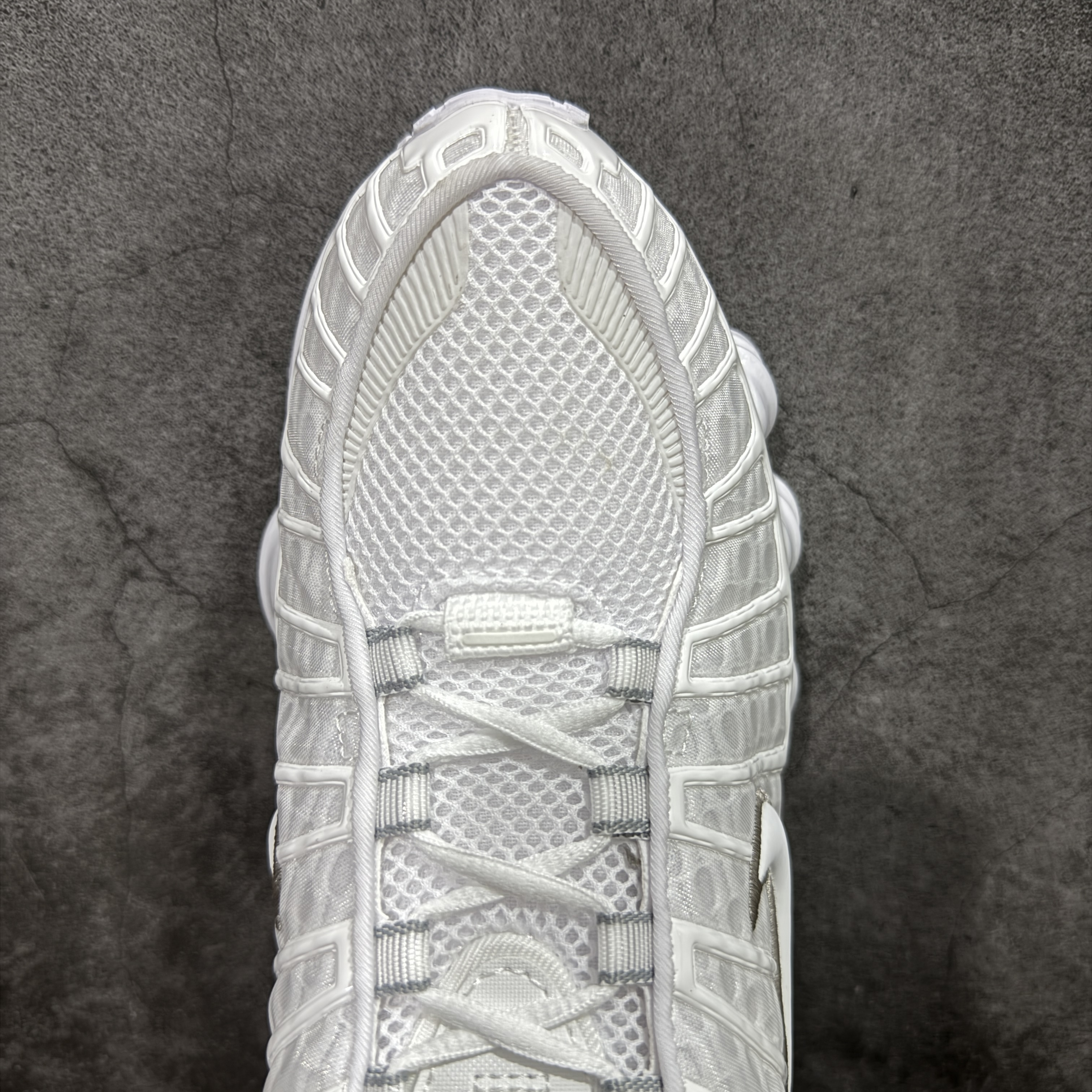 Nike Shox TL  全掌气柱缓震 休闲 运动跑鞋  男鞋 波鞋 白银 AV3595-100 