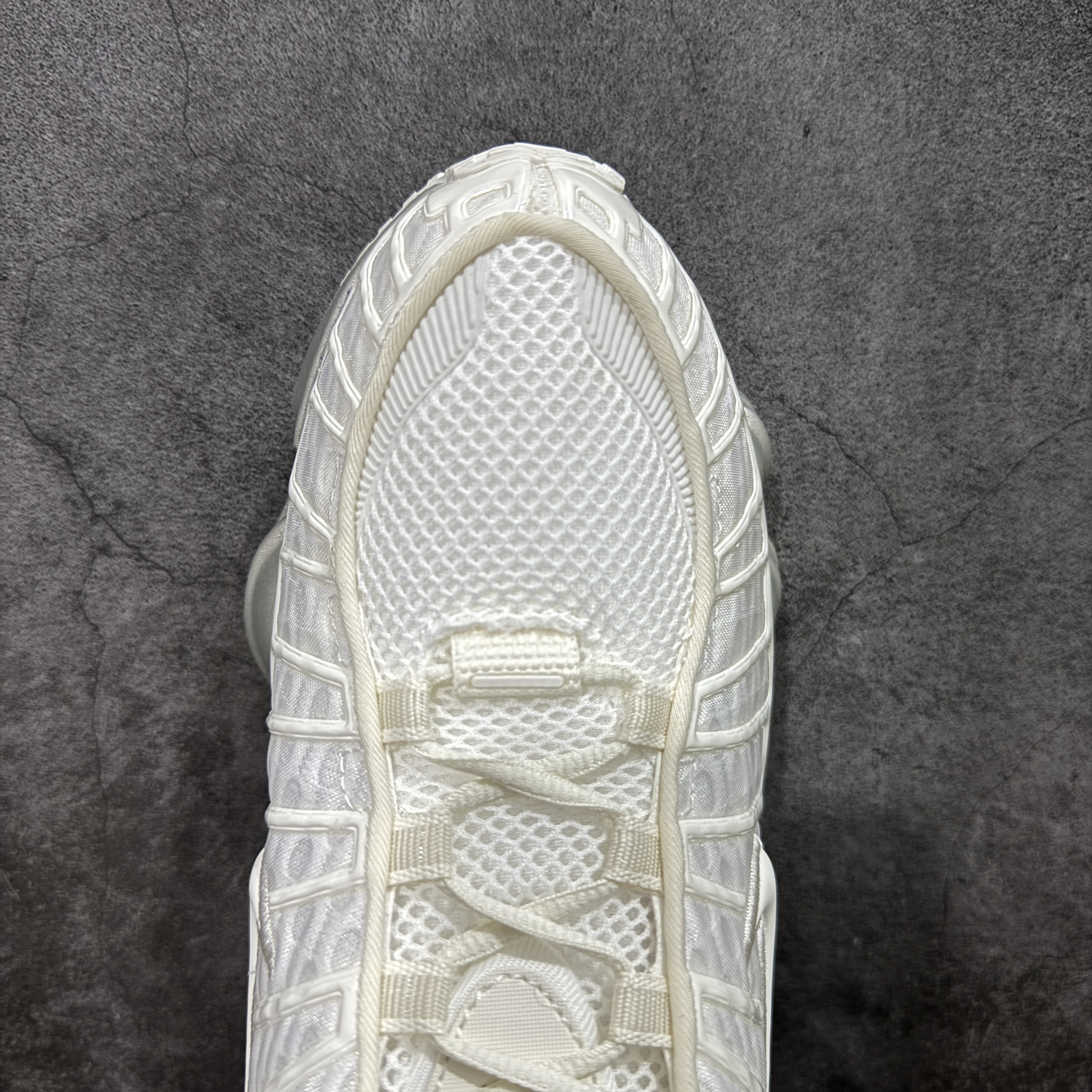 Nike Shox TL  全掌气柱缓震 休闲 运动跑鞋  男鞋 波鞋 白银色AR3566-103 N