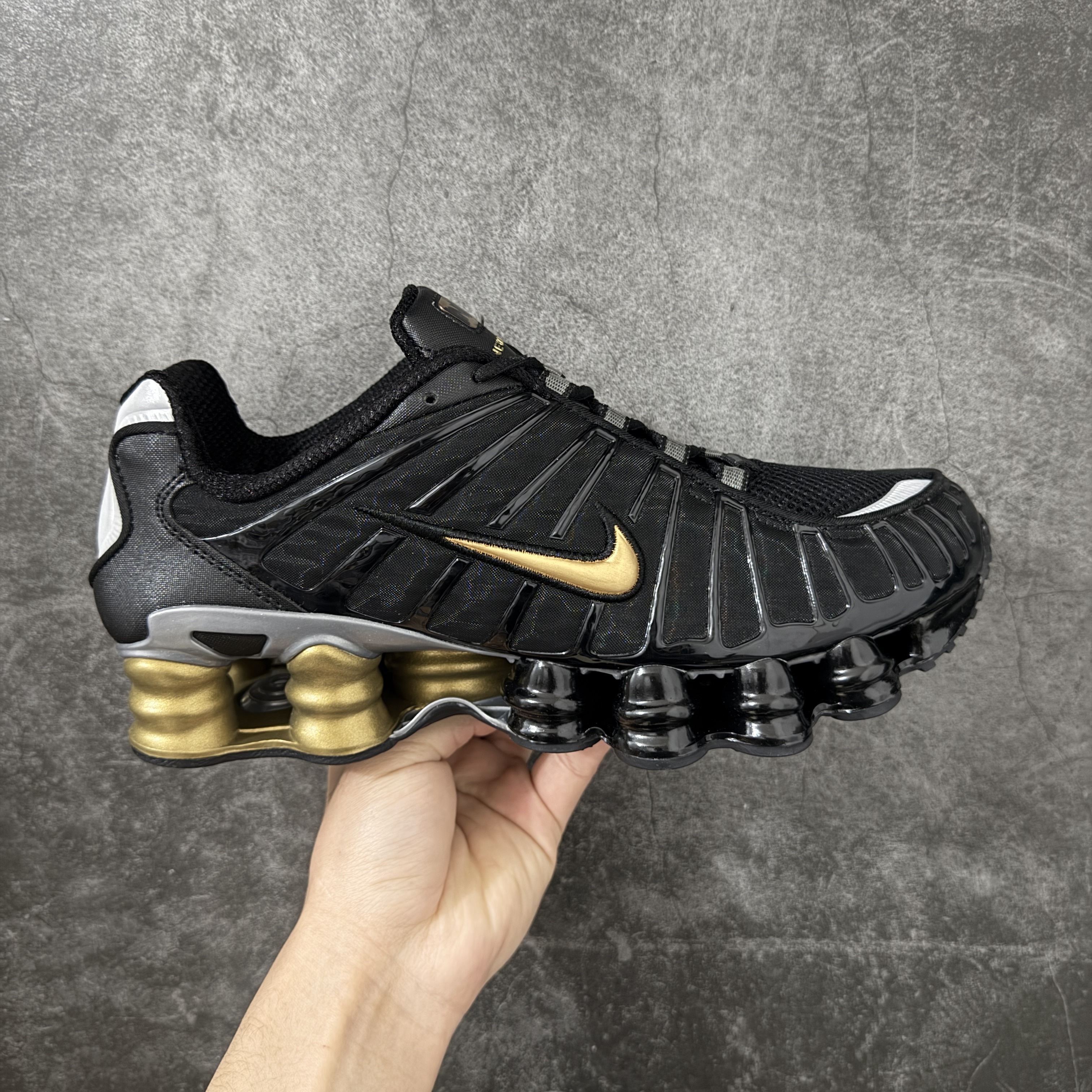 Nike Shox TL  全掌气柱缓震 休闲 运动跑鞋  男鞋 波鞋 黑金色BV1388-001