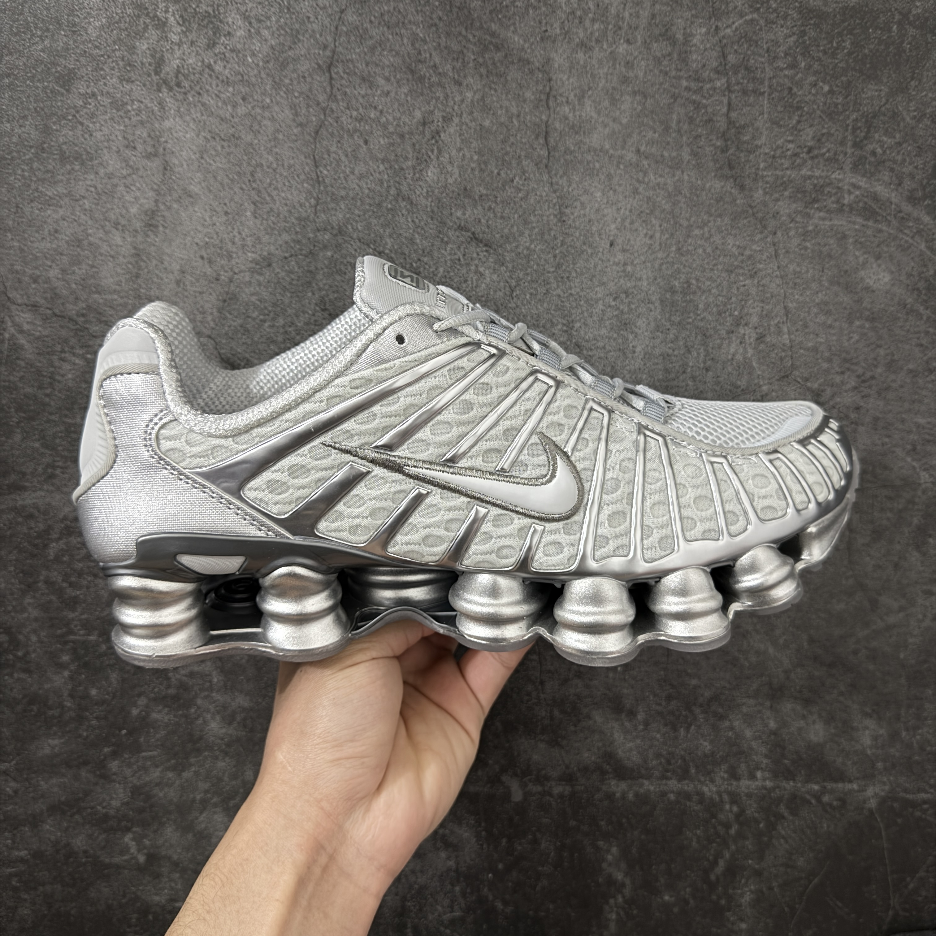 Nike Shox TL  全掌气柱缓震 休闲 运动跑鞋  男鞋 波鞋 灰银色AR3566-003|