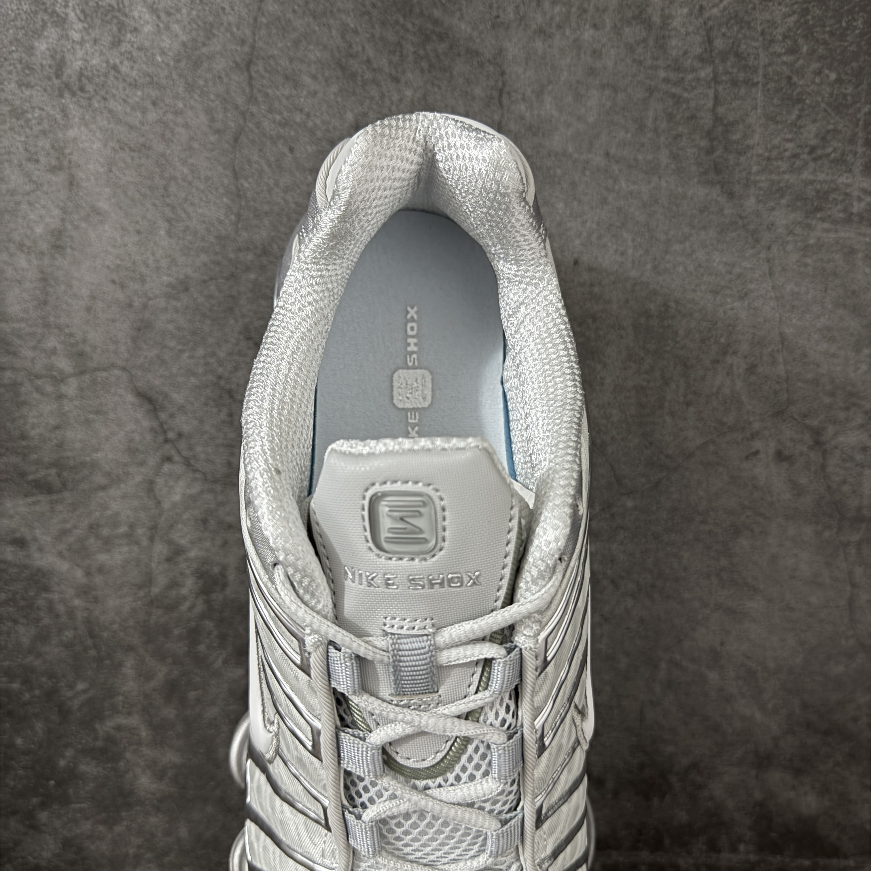 Nike Shox TL  全掌气柱缓震 休闲 运动跑鞋  男鞋 波鞋 灰银色AR3566-003|