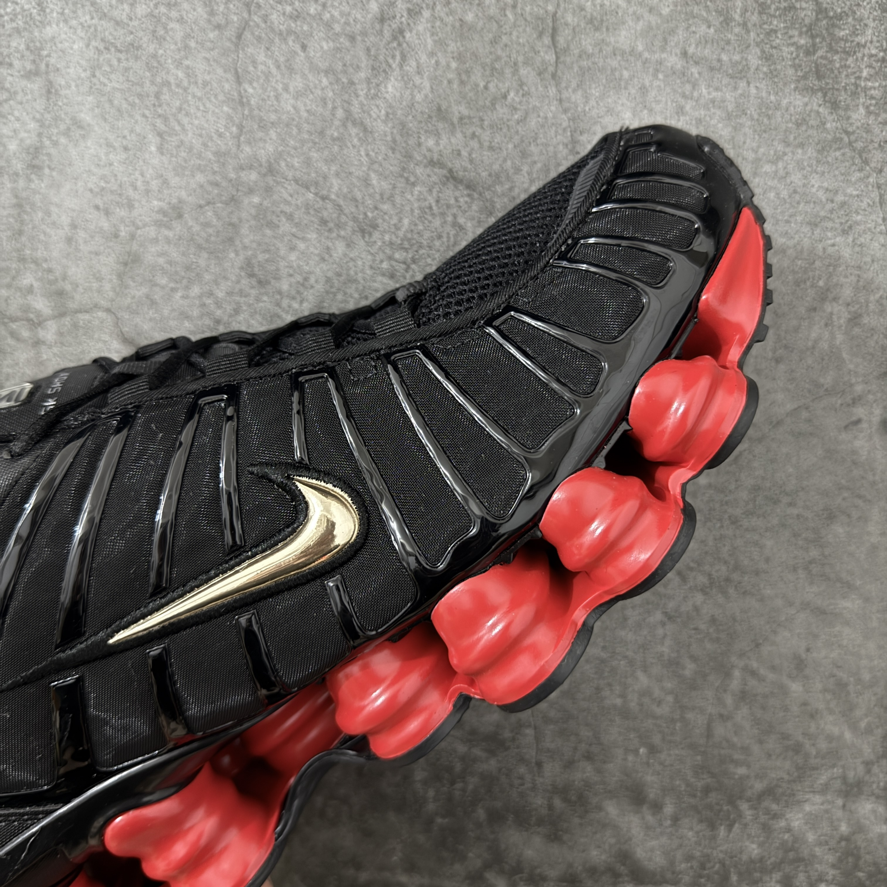 Nike Shox TL  全掌气柱缓震 休闲 运动跑鞋  男鞋 波鞋 黑红银 CN0151-003