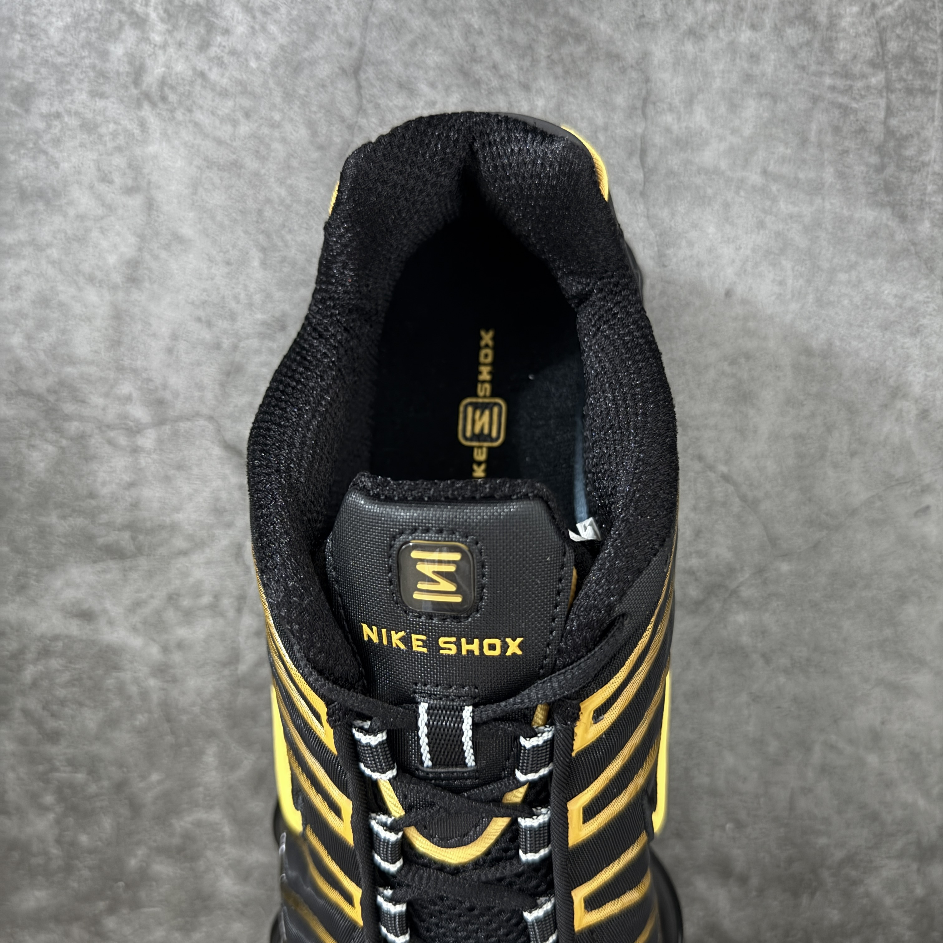 Nike Shox TL  全掌气柱缓震 休闲 运动跑鞋  男鞋 波鞋 黑金 AV3595-013