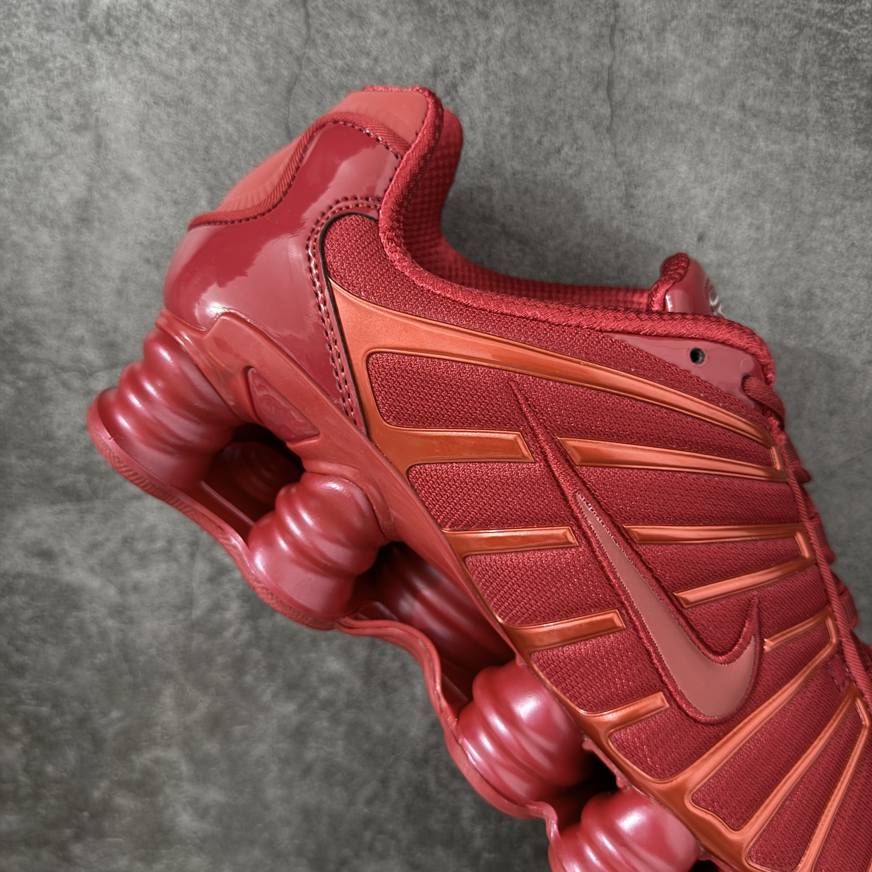 Nike Shox TL  全掌气柱缓震 休闲 运动跑鞋  男鞋 波鞋 鲜红 AR3566-602