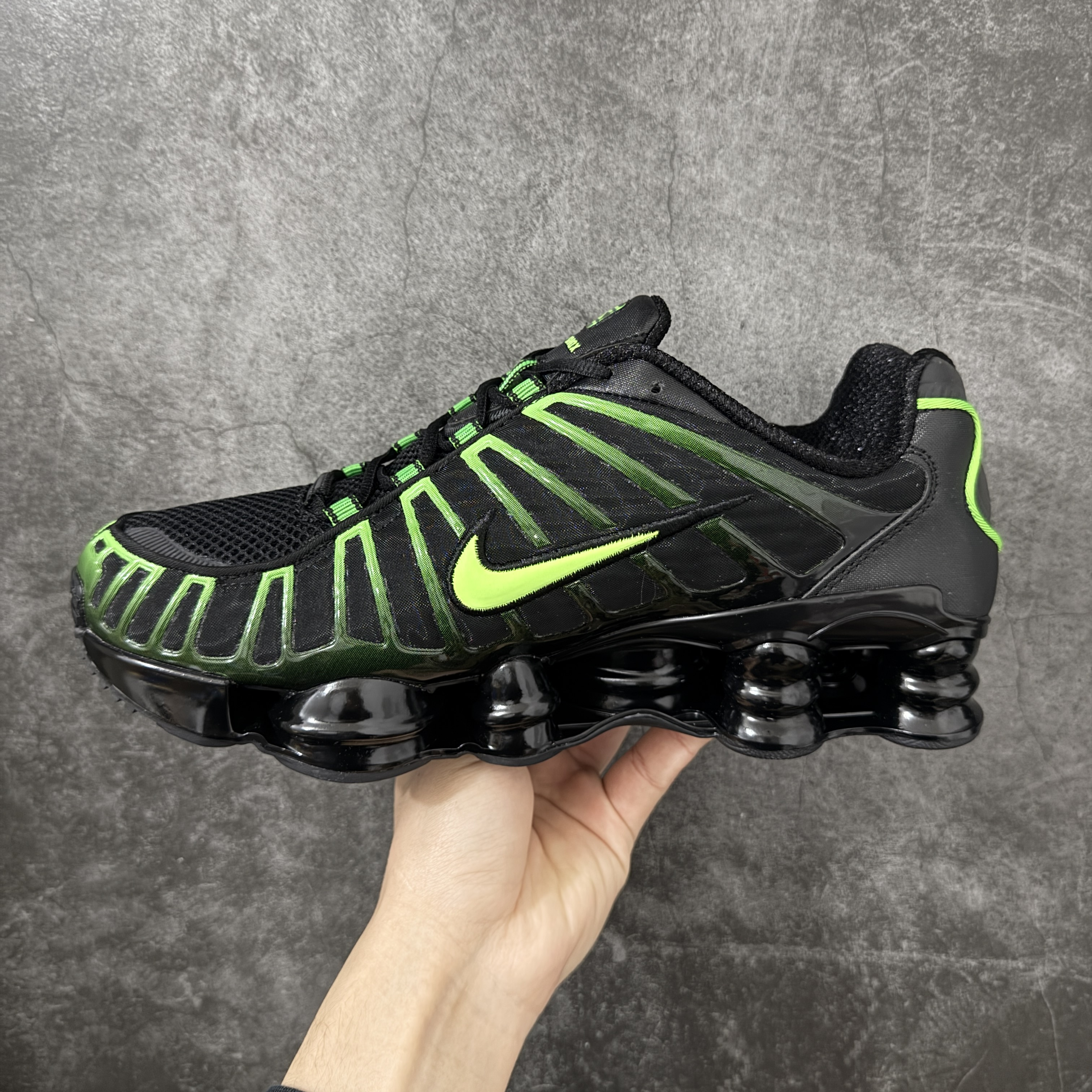 Nike Shox TL  全掌气柱缓震 休闲 运动跑鞋  男鞋 波鞋 黑绿 AV3595-012