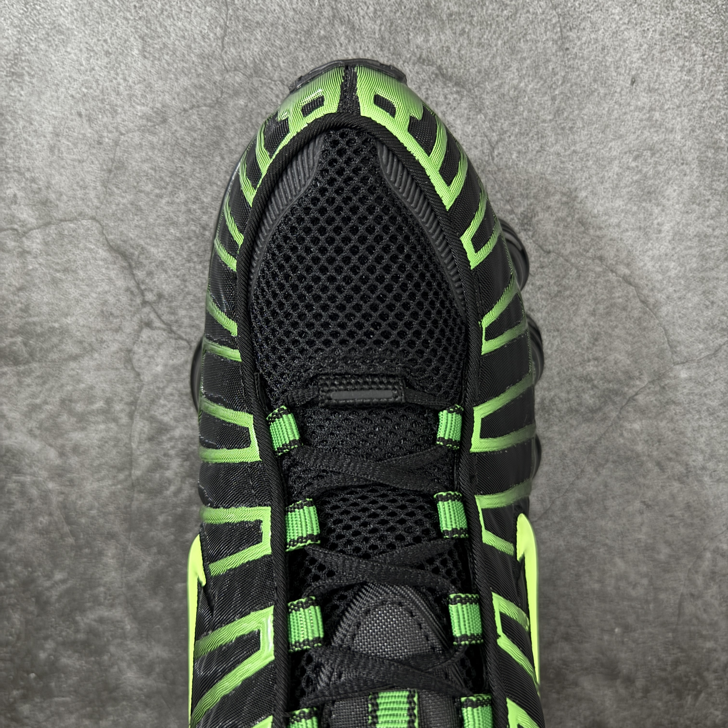 Nike Shox TL  全掌气柱缓震 休闲 运动跑鞋  男鞋 波鞋 黑绿 AV3595-012