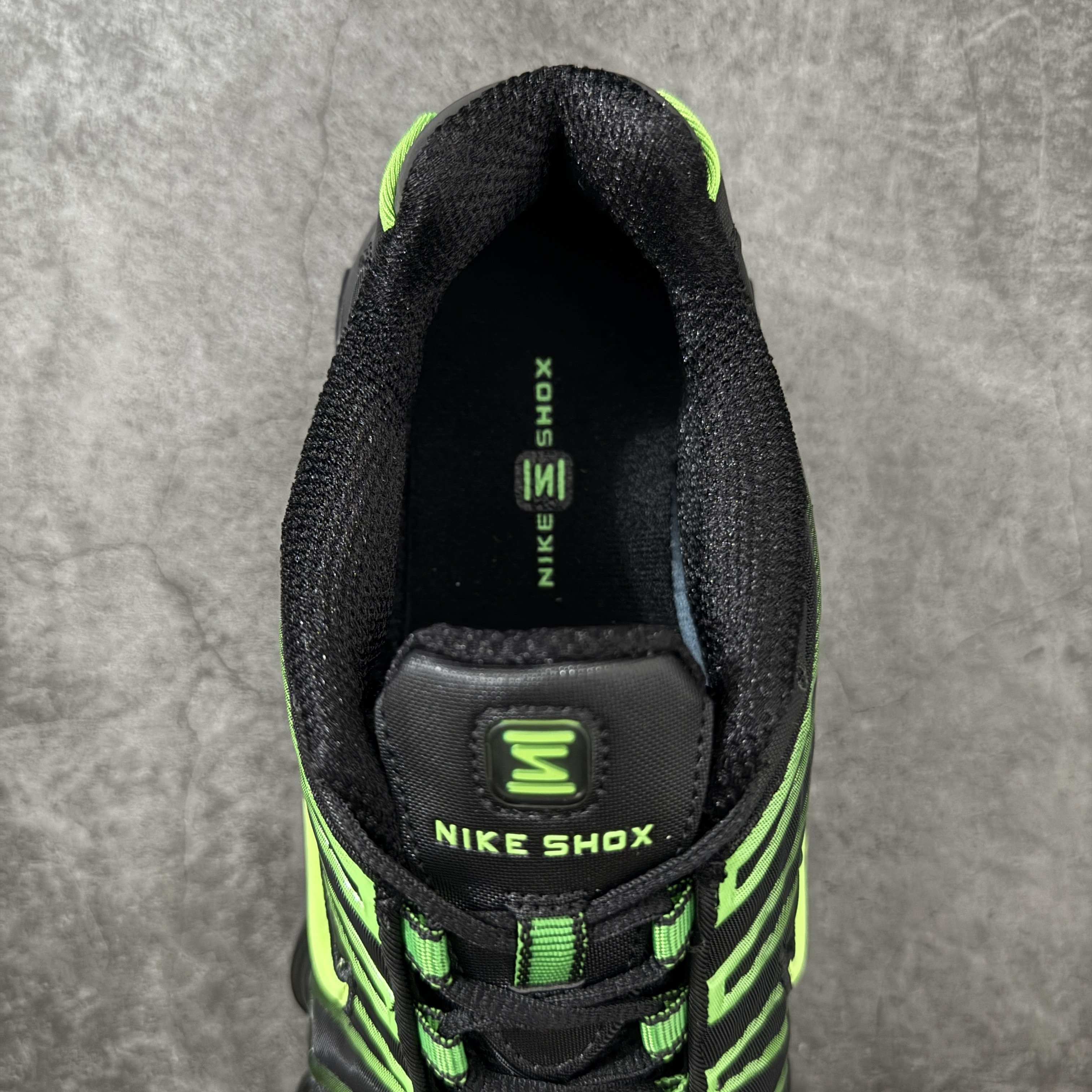 Nike Shox TL  全掌气柱缓震 休闲 运动跑鞋  男鞋 波鞋 黑绿 AV3595-012
