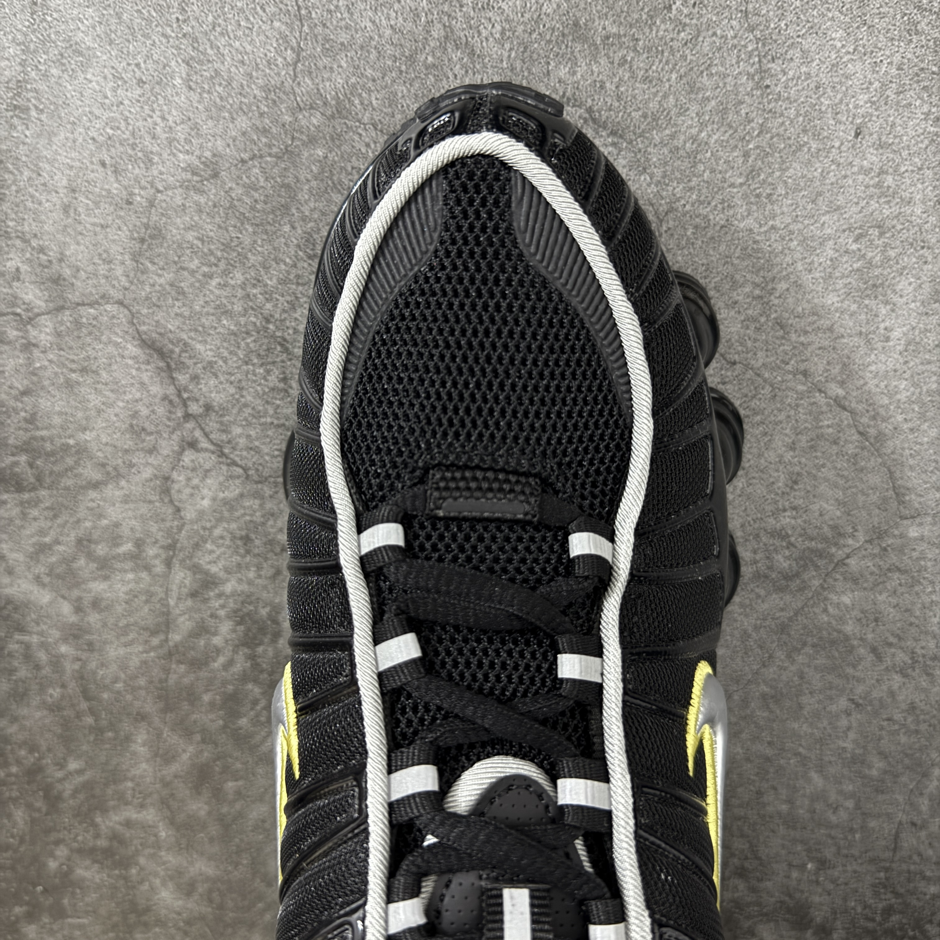 Nike Shox TL  全掌气柱缓震 休闲 运动跑鞋  男鞋 波鞋 黑黄银 CN0151-002