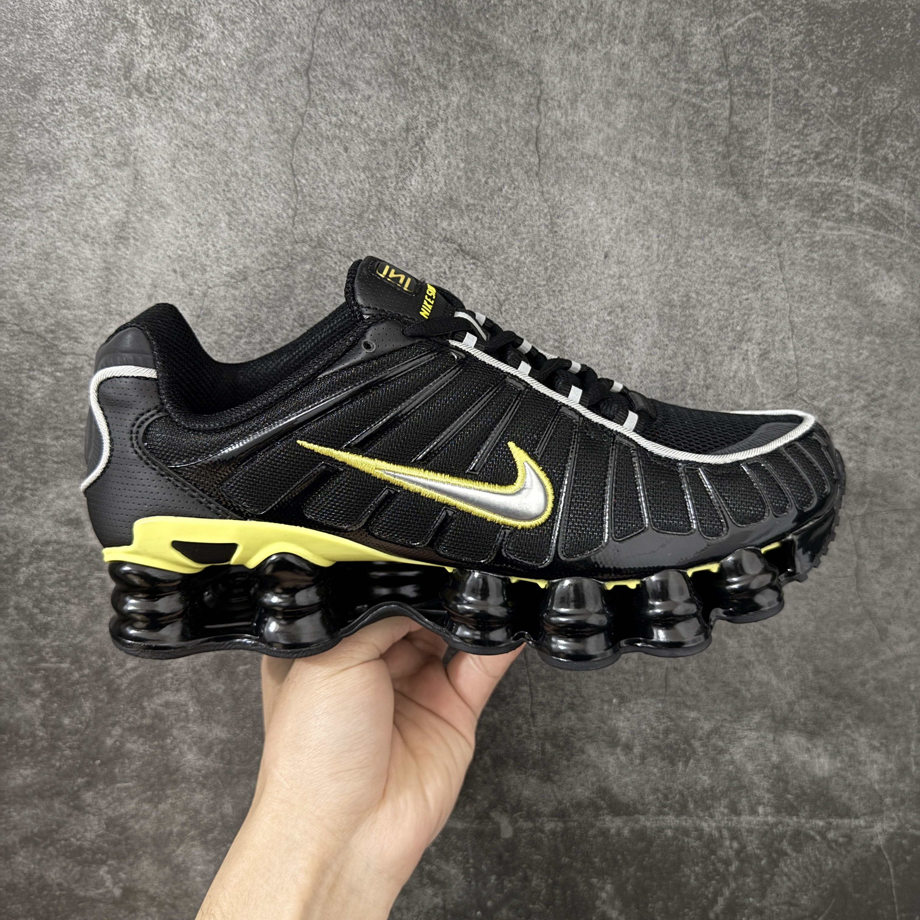 Nike Shox TL  全掌气柱缓震 休闲 运动跑鞋  男鞋 波鞋 黑黄银 CN0151-002