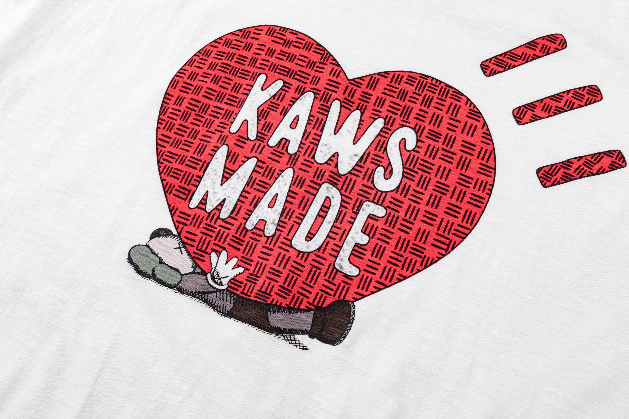 KAWS HUMAN MADE HM 竹节棉 印花  圆领 短袖 T恤 男女同款  黑色 白色 曼谷开业 爱心  