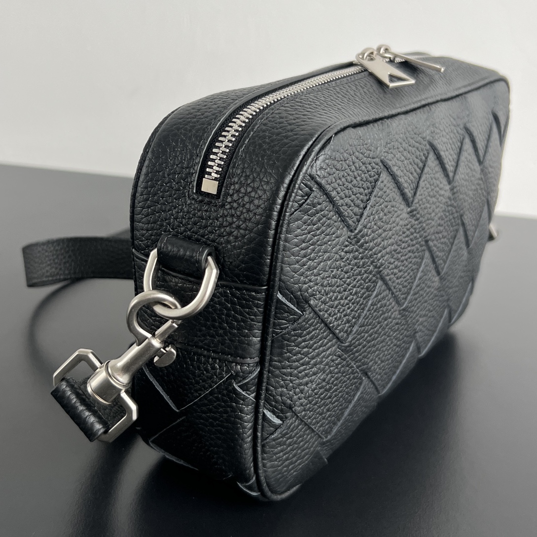 BV Bottega Veneta Woven Design Crossbody Camera Bag for Men 黑色相机H0 755923V4G318803