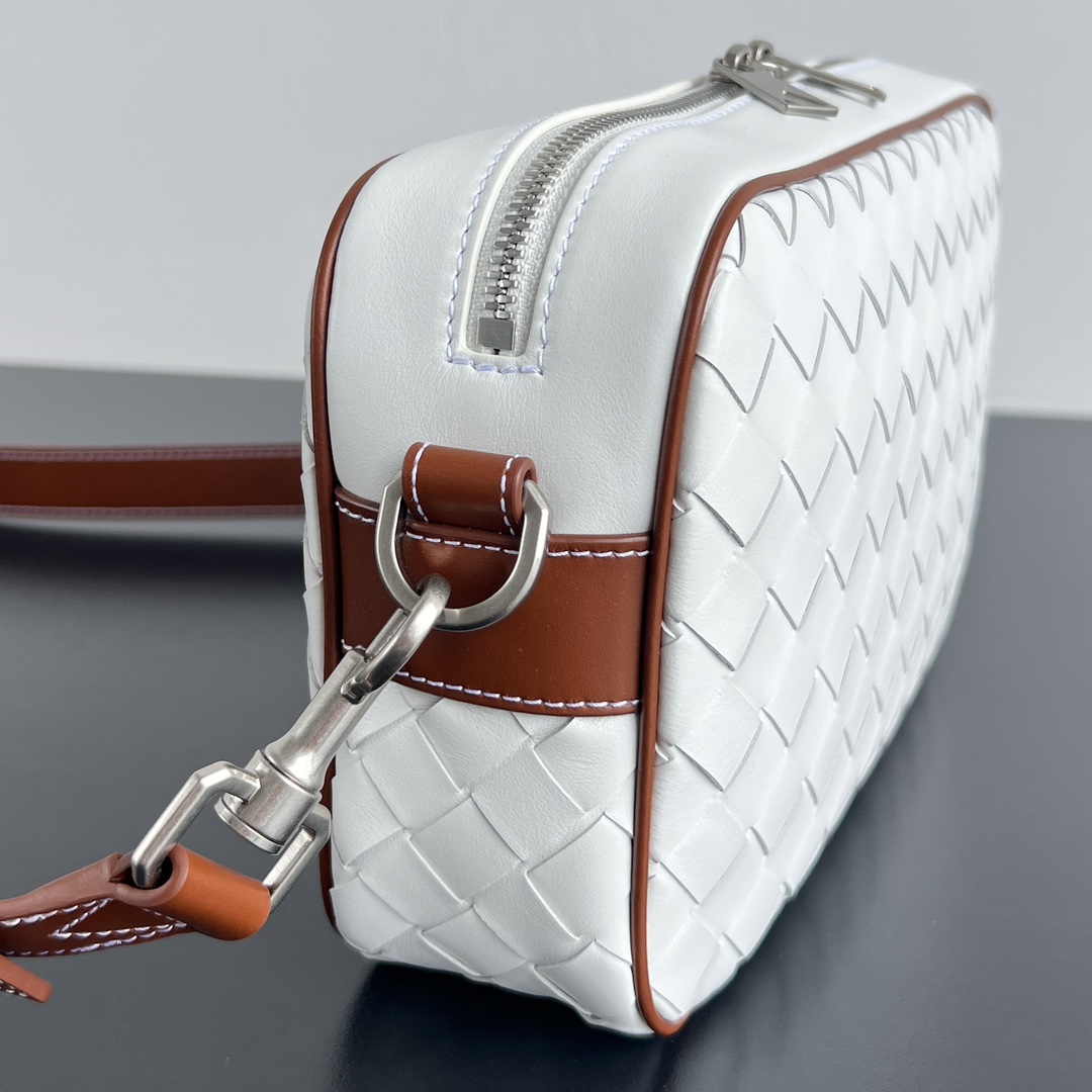 BV Bottega Veneta Woven Design Crossbody Camera Bag for Men 白色相机H0 755923