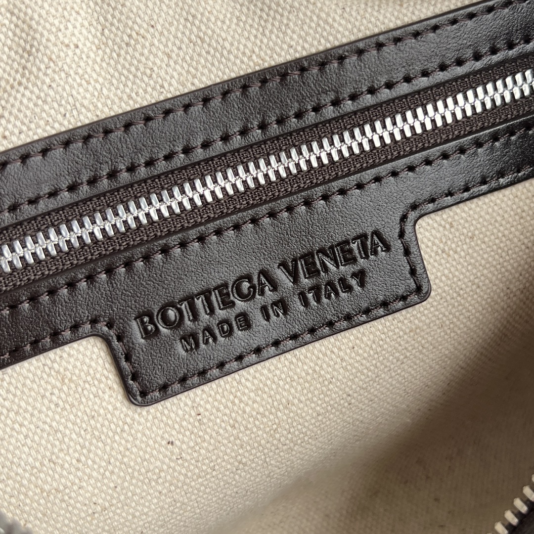 BV Bottega Veneta Woven Design Crossbody Camera Bag for Men 棕色 亮面 相机H0 755923