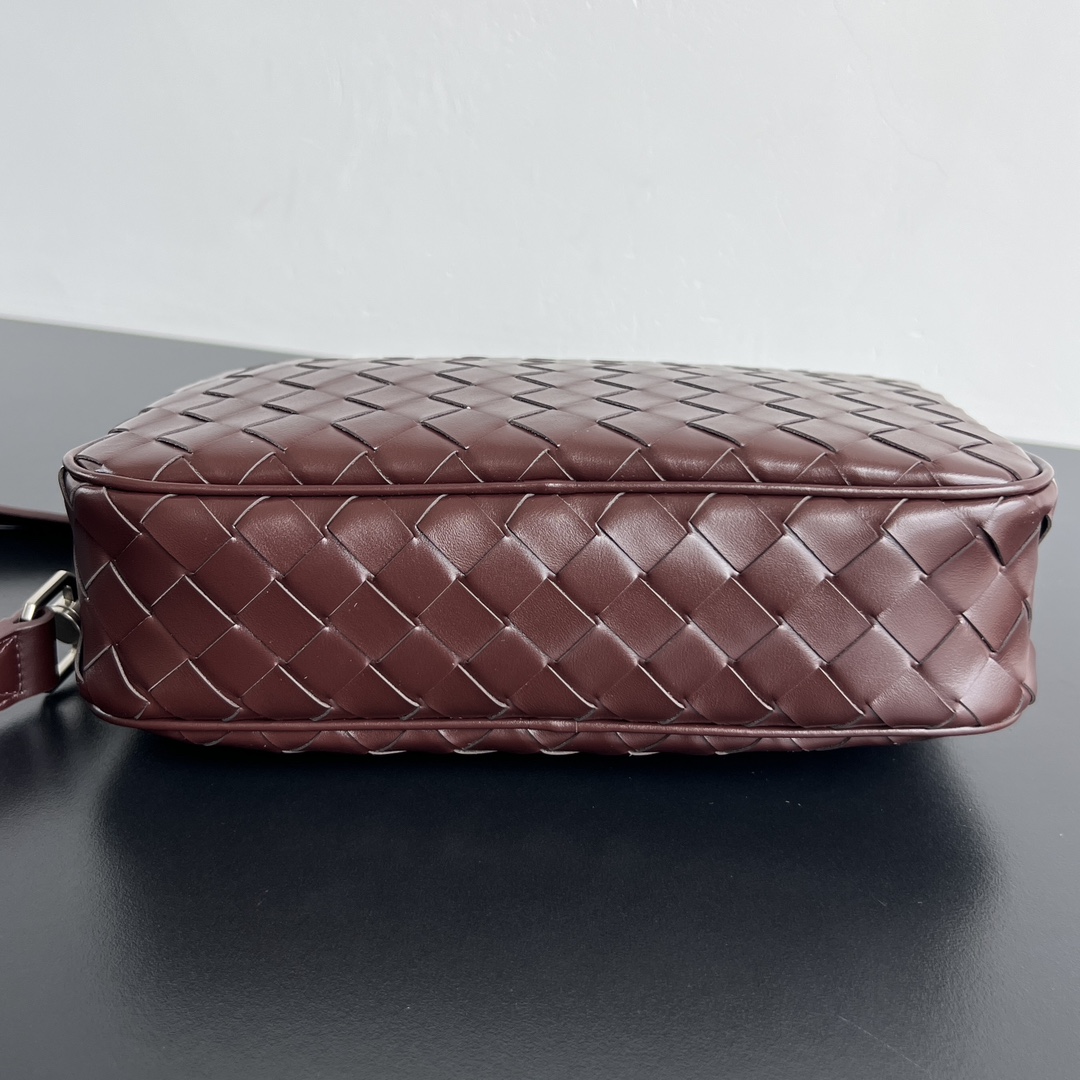 BV Bottega Veneta Woven Design Crossbody Camera Bag for Men 红色 相机H0 755923