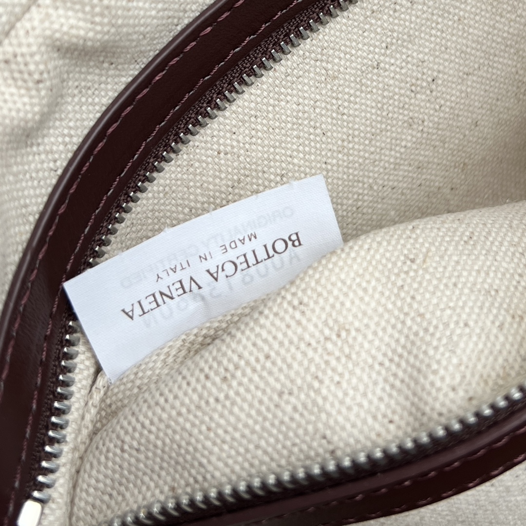 BV Bottega Veneta Woven Design Crossbody Camera Bag for Men 红色 相机H0 755923