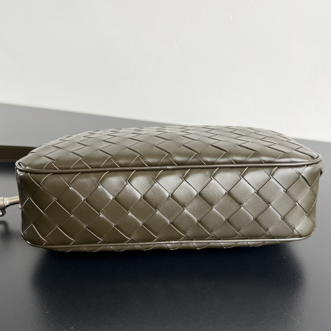 BV Bottega Veneta Woven Design Crossbody Camera Bag for Men 橄榄绿 相机H0 755923