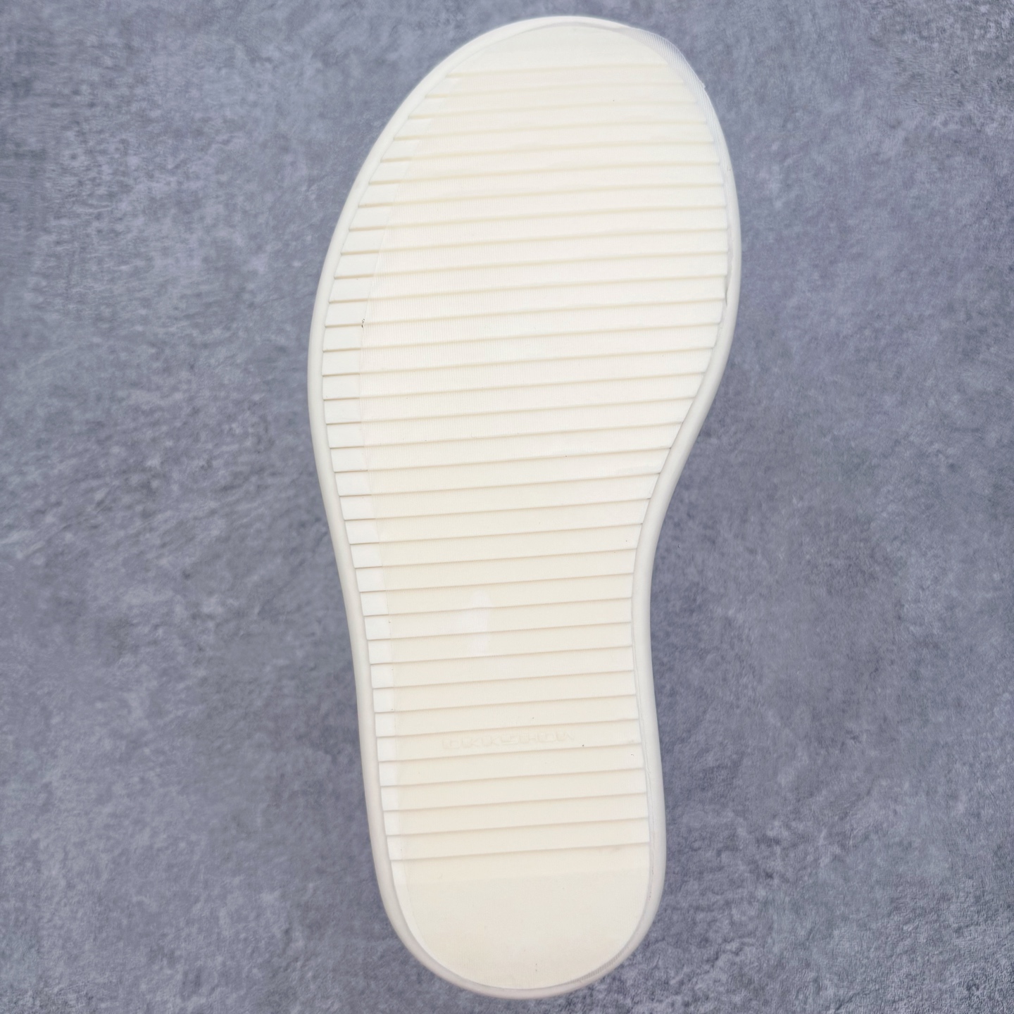RICK OWENS RO 圆头 高筒  板鞋 休闲鞋 波鞋 男鞋     帆布厚底 粗鞋帶 黑白 DU01F4851DOW