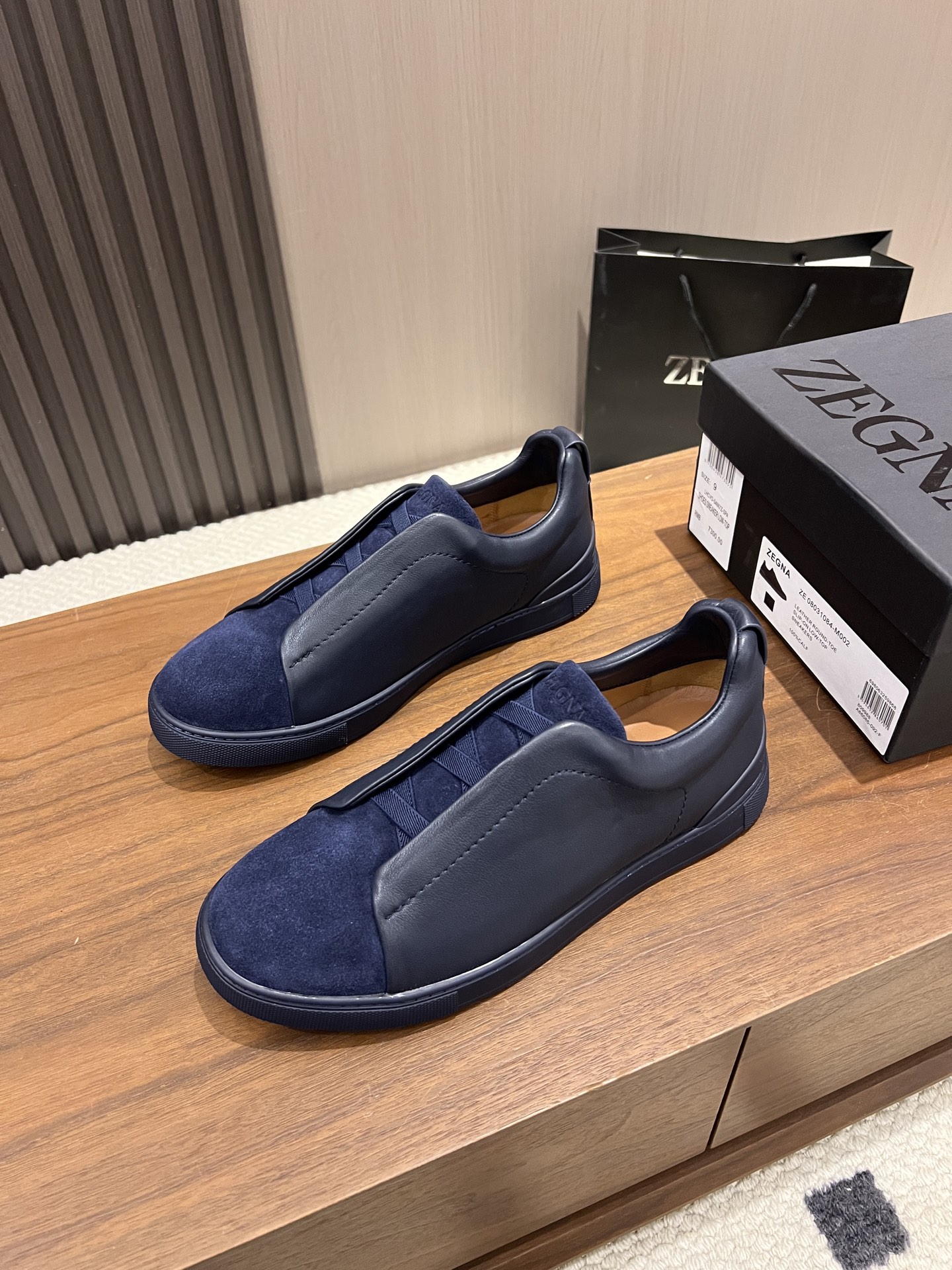 Zegna Triple Stitch — Premium Replica: 1:1 Authentic Leather Texture, the Pinnacle of Italian Light Luxury  LHVEL-S5377Z