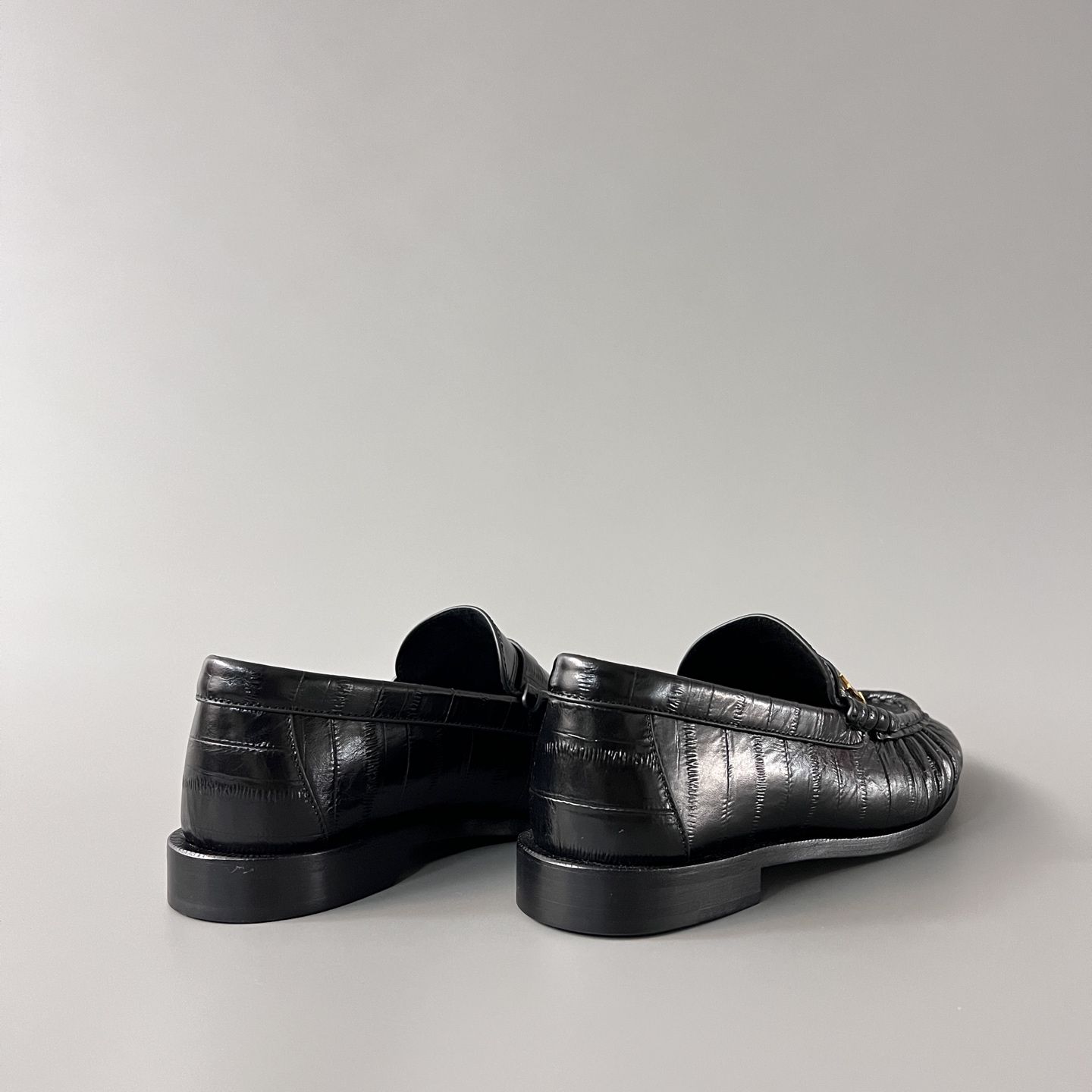 SAINT LAURENT Penny — Genuine Leather, Laceless, 1:1 Replica Loafers  Women's Shoes
