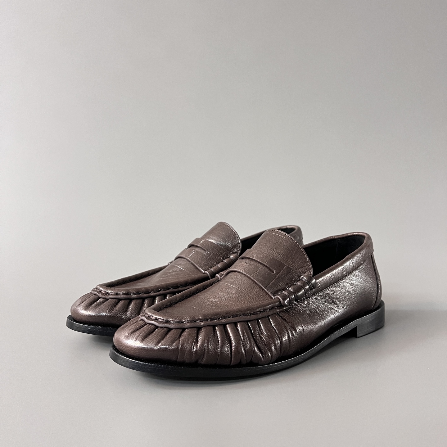 SAINT LAURENT Penny — Genuine Leather, Laceless, 1:1 Replica Loafers  Women's Shoes
