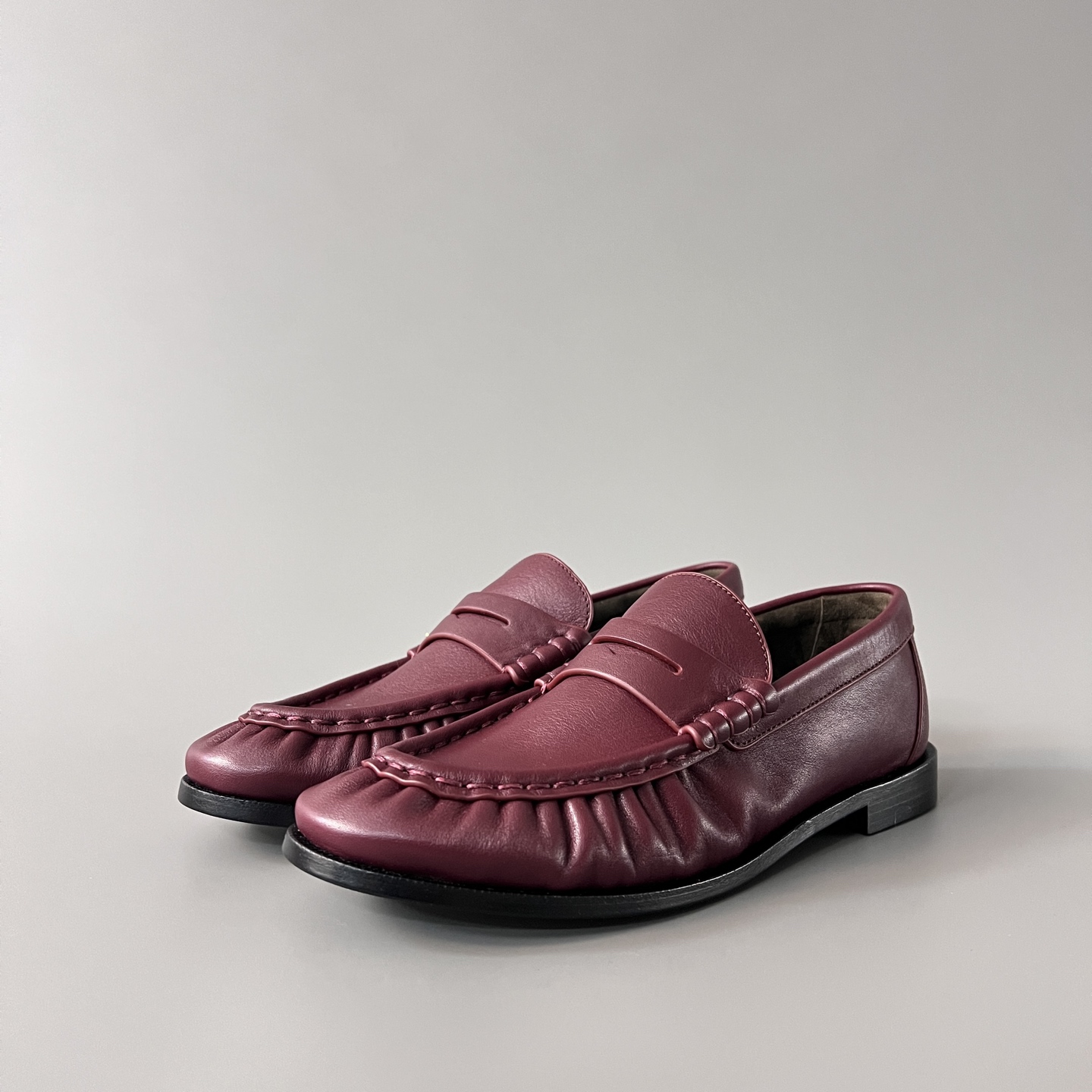 SAINT LAURENT Penny — Genuine Leather, Laceless, 1:1 Replica Loafers  Women's Shoes