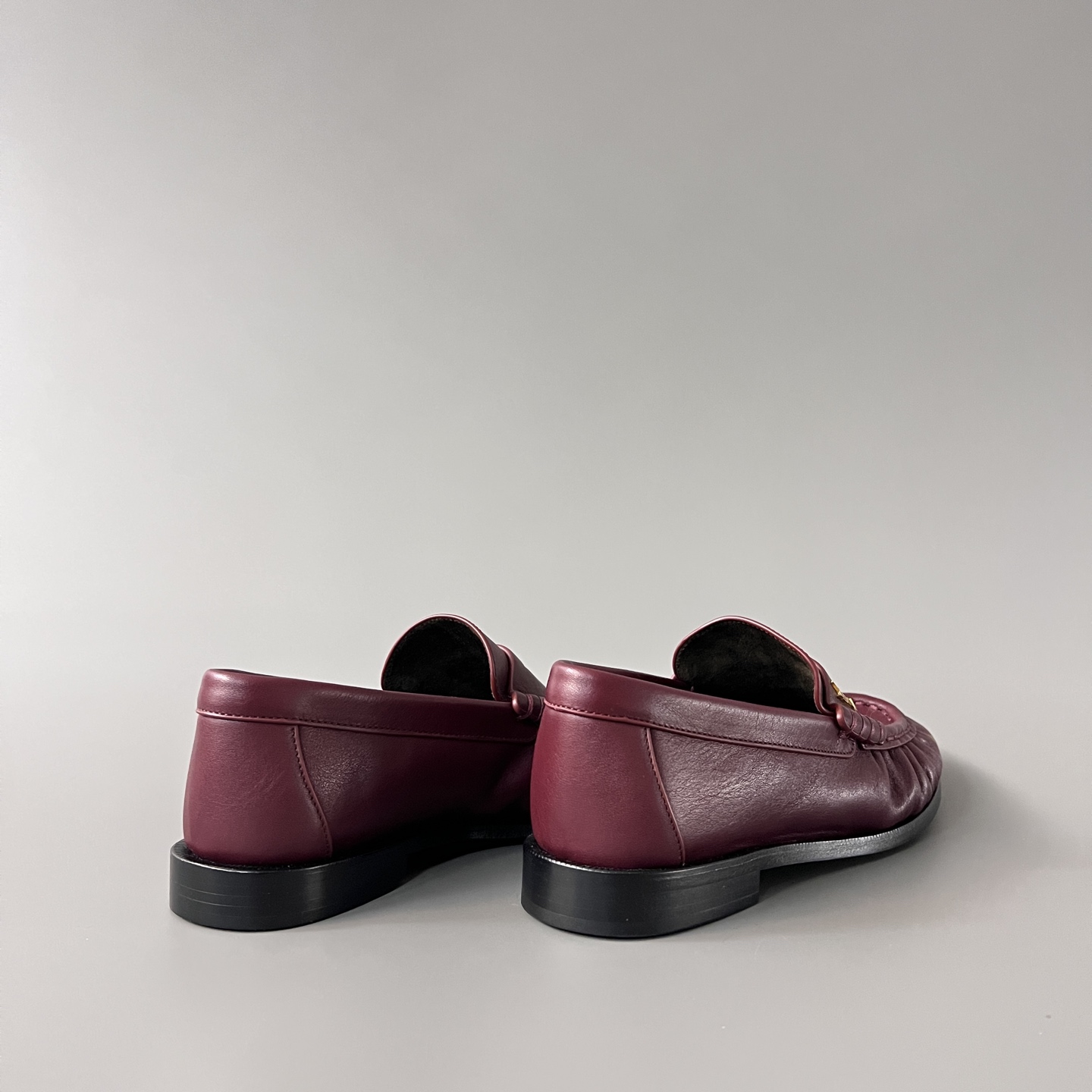 SAINT LAURENT Penny — Genuine Leather, Laceless, 1:1 Replica Loafers  Women's Shoes