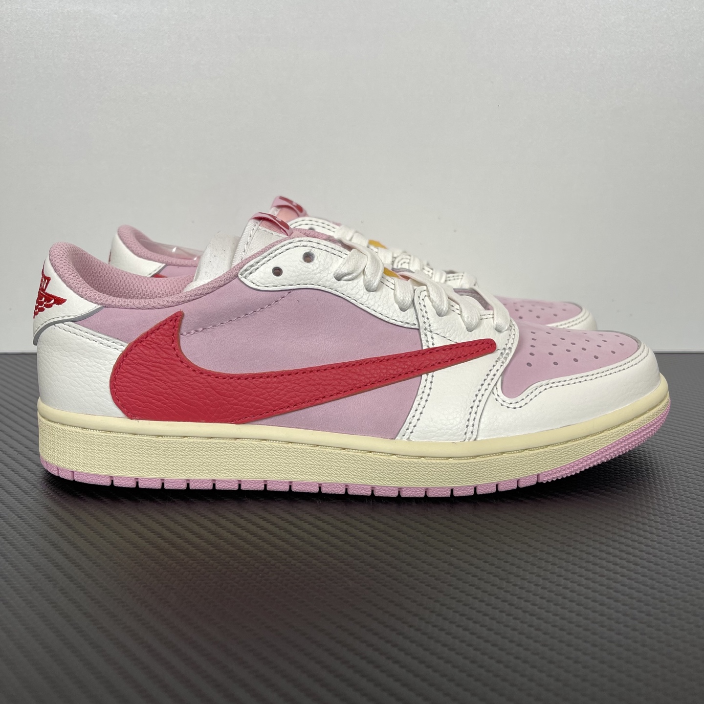天花板 Travis Scott x Air Jordan 1 Low   AJ1 倒钩 低筒 倒钩 板鞋 篮球鞋 波鞋 男女同款  红粉 IQ7604-101