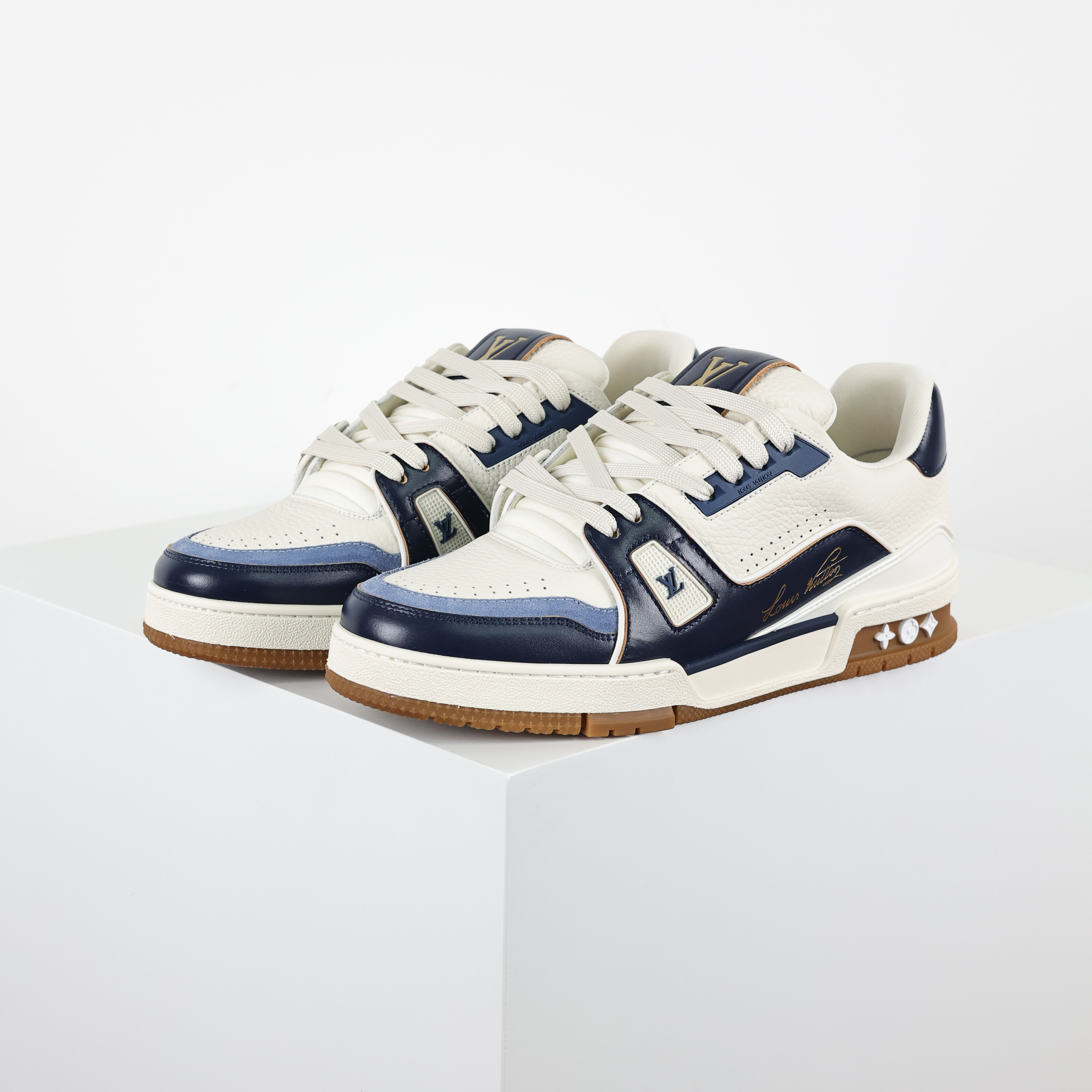 Louis Vuitton Best UA Batch LV Trainer - Hand-finished Luxury Sport Shoes for Men & Women MAX 1AKB8Y-D0