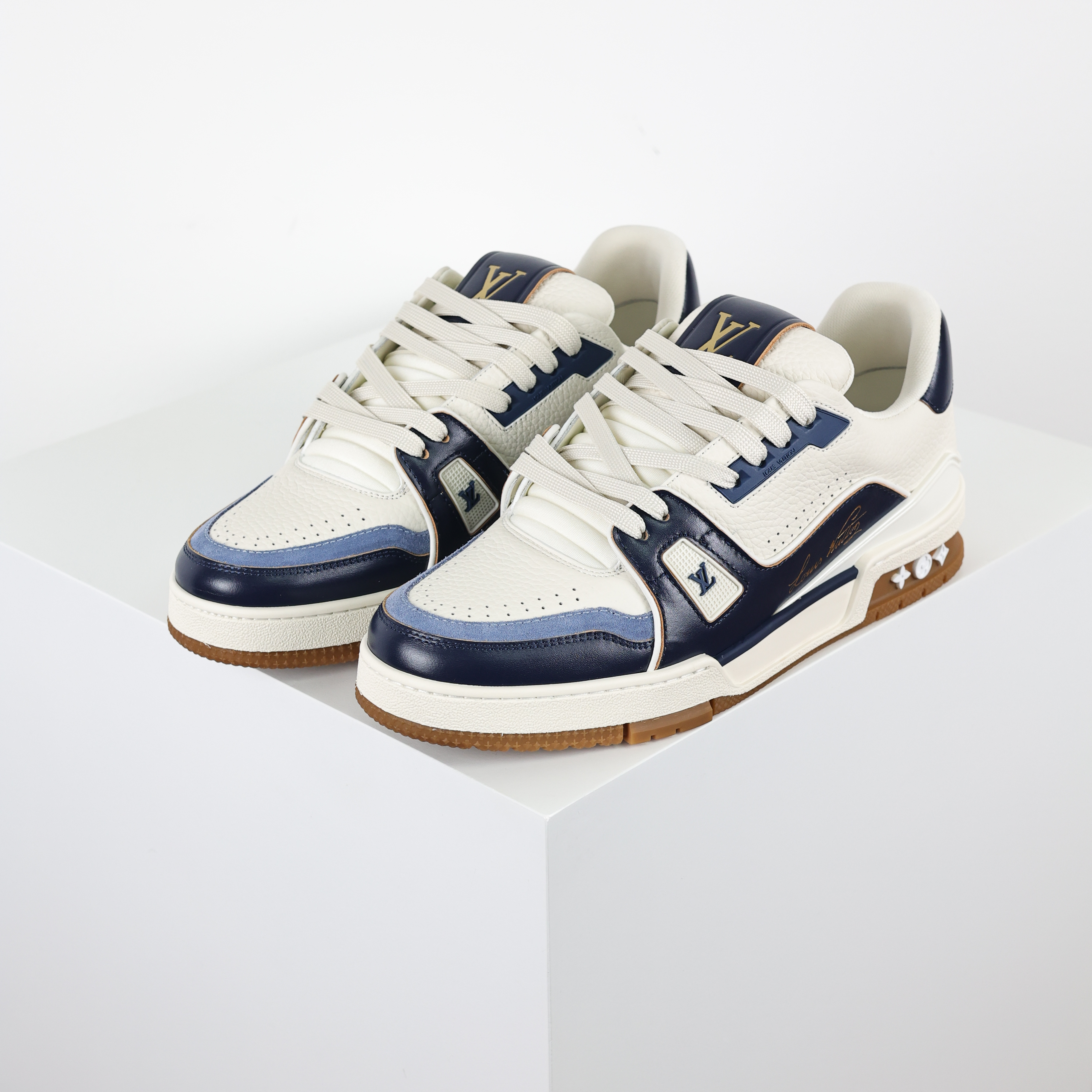 Louis Vuitton Best UA Batch LV Trainer - Hand-finished Luxury Sport Shoes for Men & Women MAX 1AKB8Y-D0